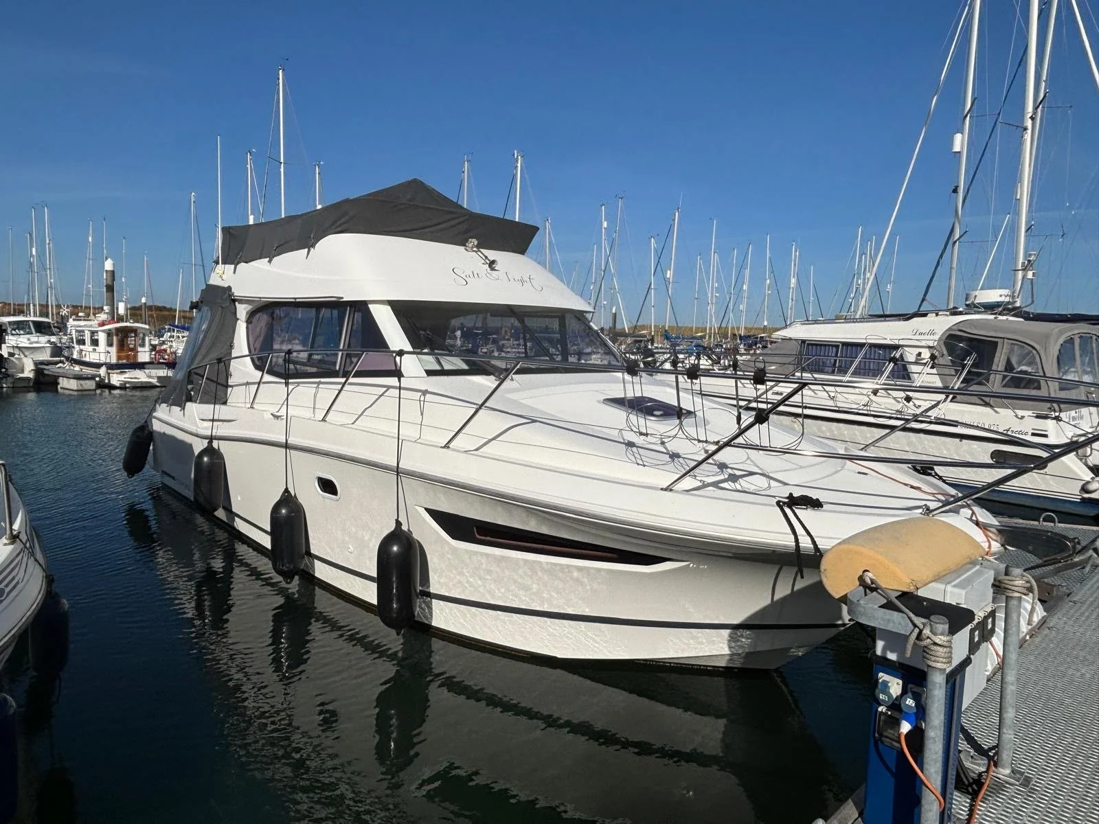 Jeanneau Merry Fisher 10 boat for sale (28).JPG