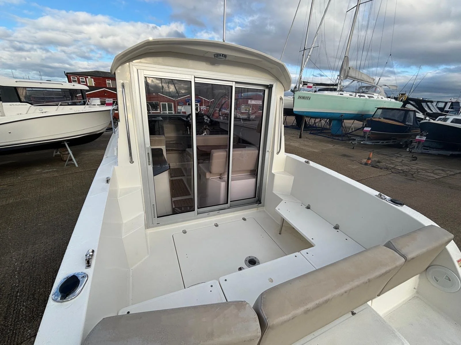 Quicksilver Activ 705, boats for sale (5).JPG