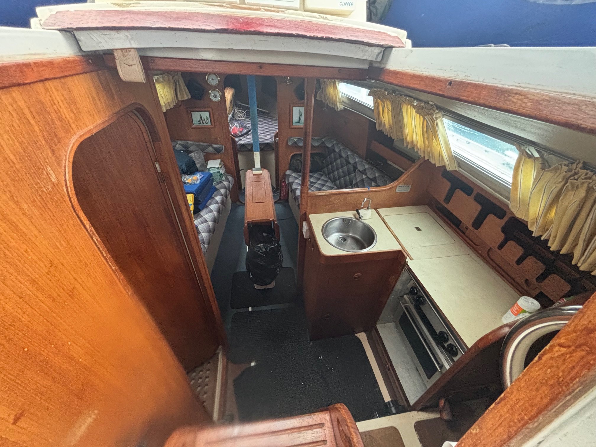 Moody 27, boats for sale (11).jpeg