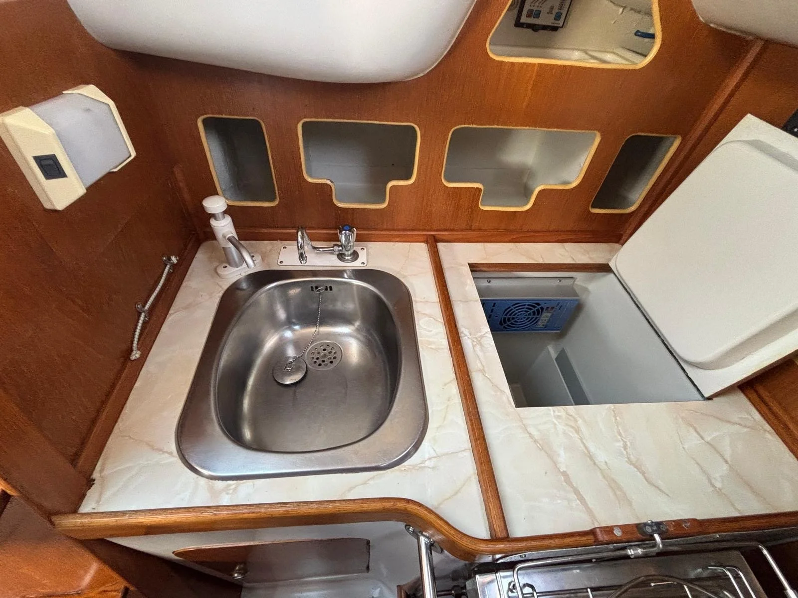 Parker 275 boats for sale (35).JPG