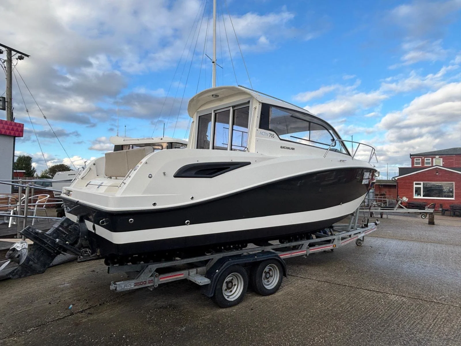 Quicksilver Activ 705, boats for sale (19).JPG