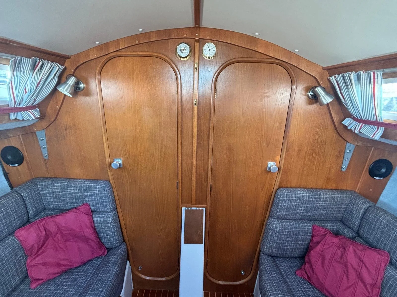 Parker 275 boats for sale (46).JPG