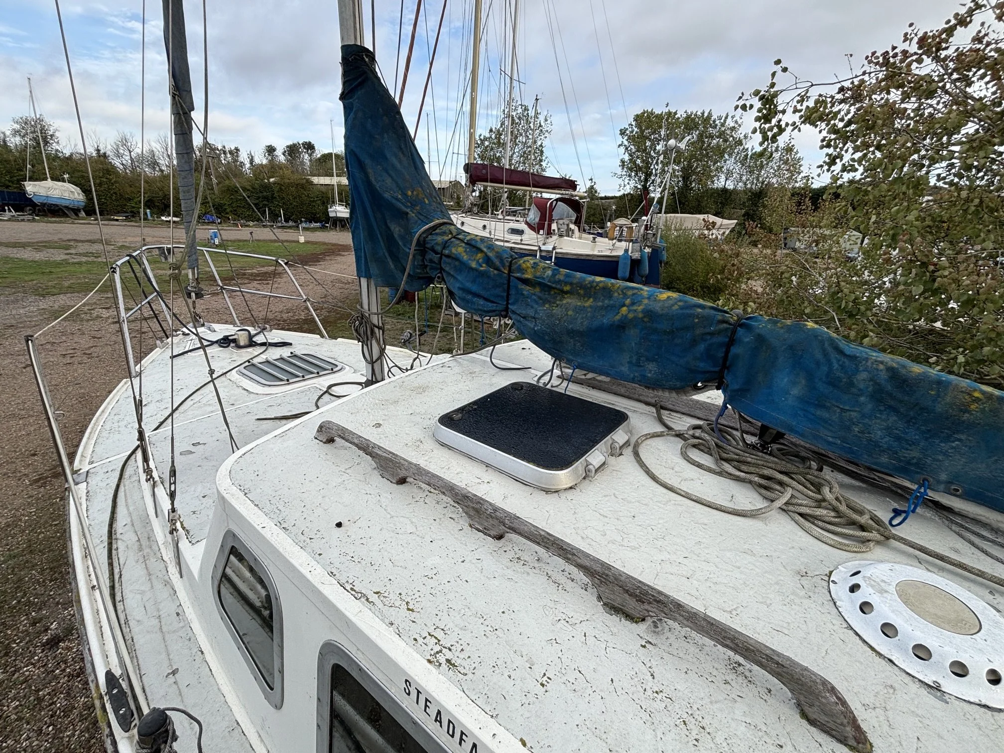 Steadfast 24, motor sailer for sale (12).jpeg