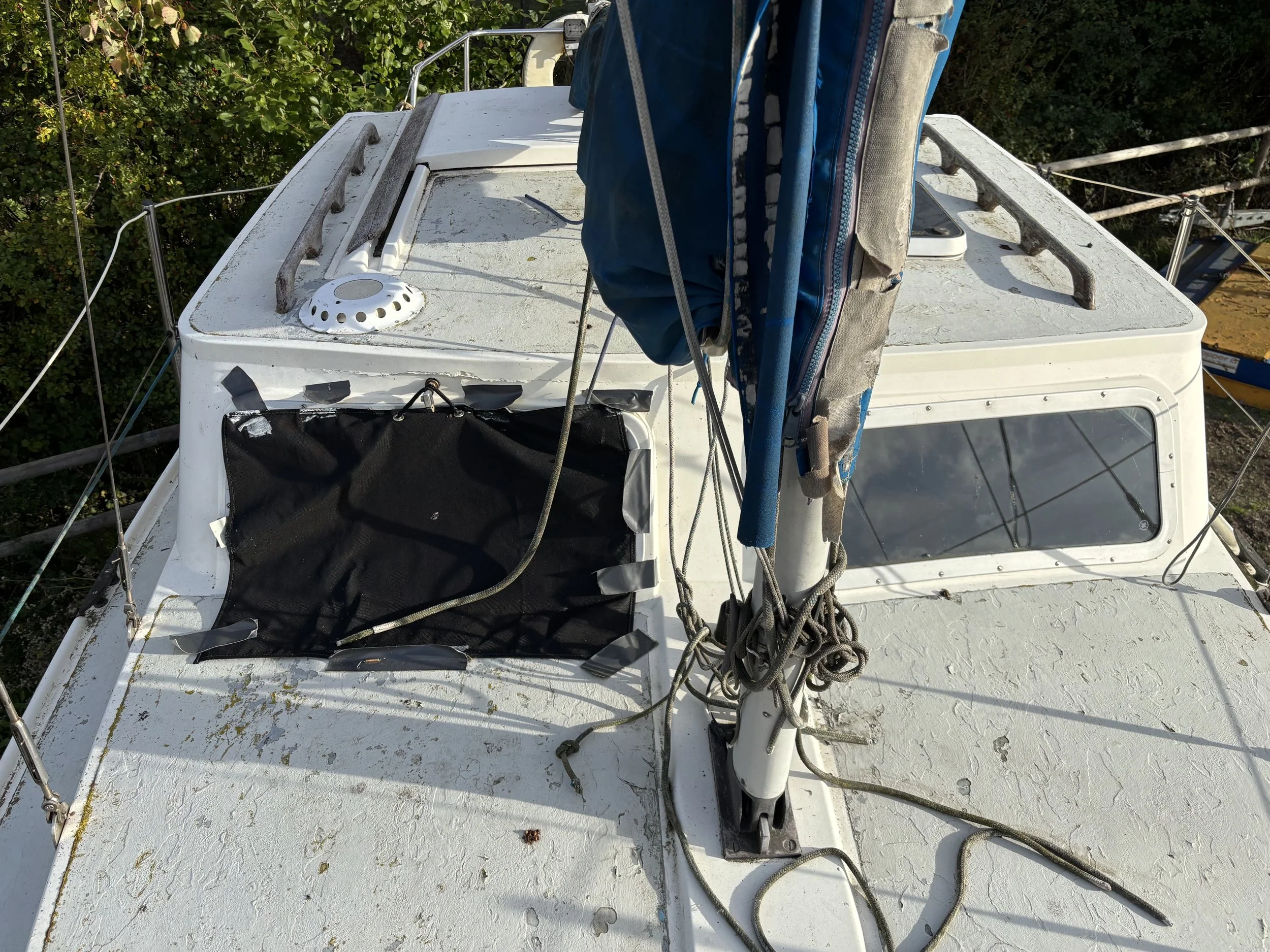 Steadfast 24, motor sailer for sale (21).jpeg