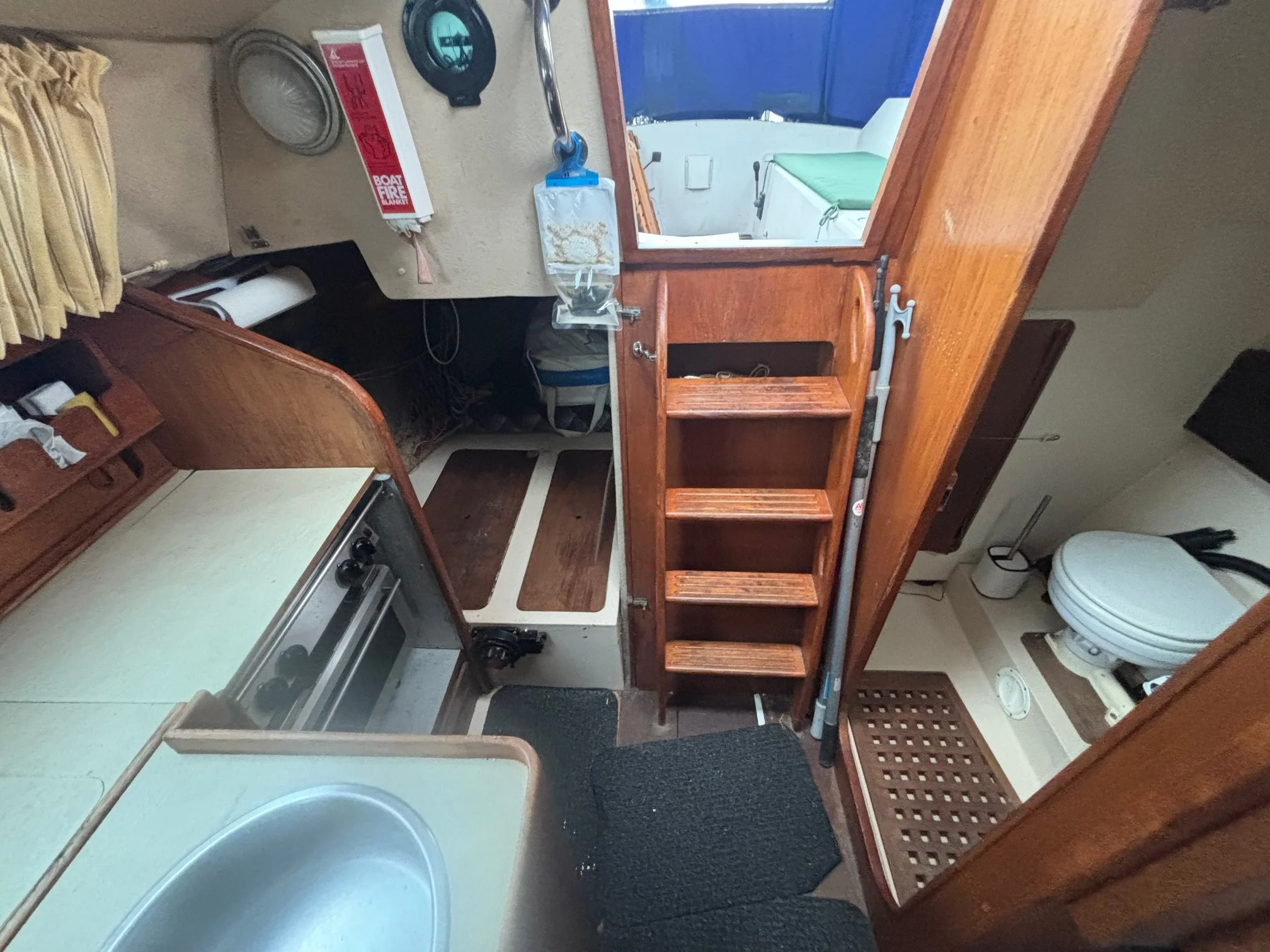 Moody 27, boats for sale (16).jpeg