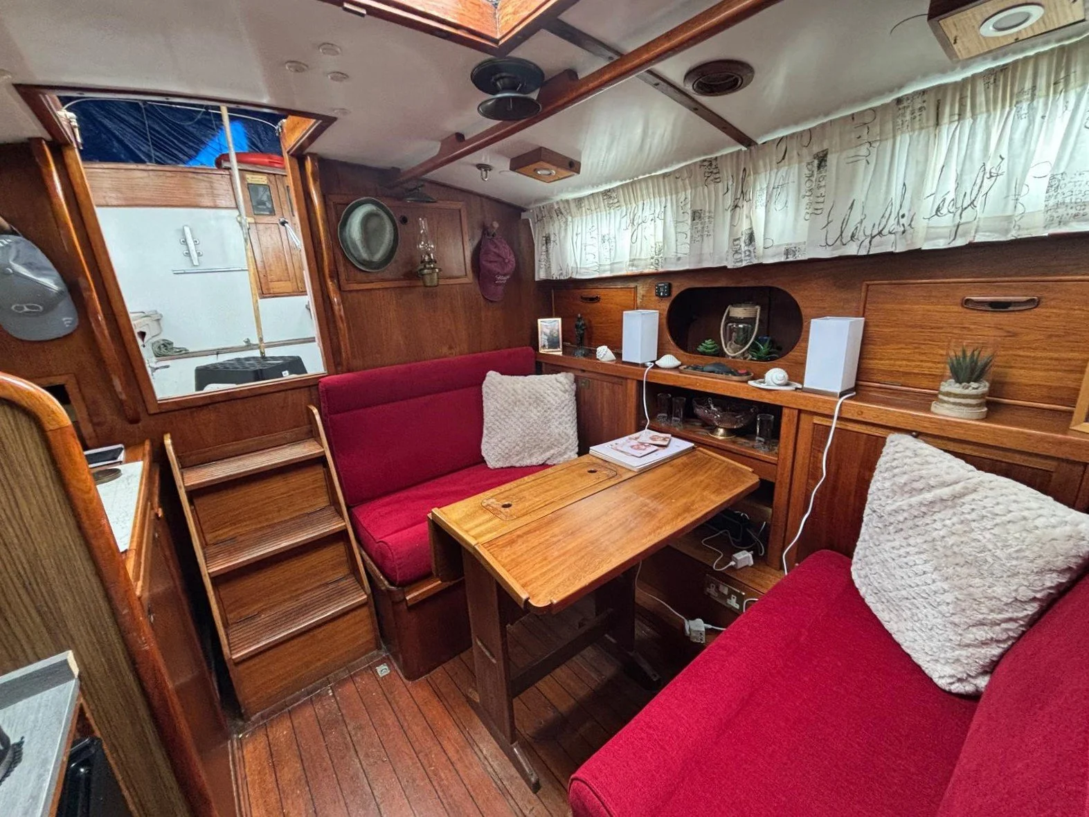 Trintella IIA, boats for sale (30).JPG