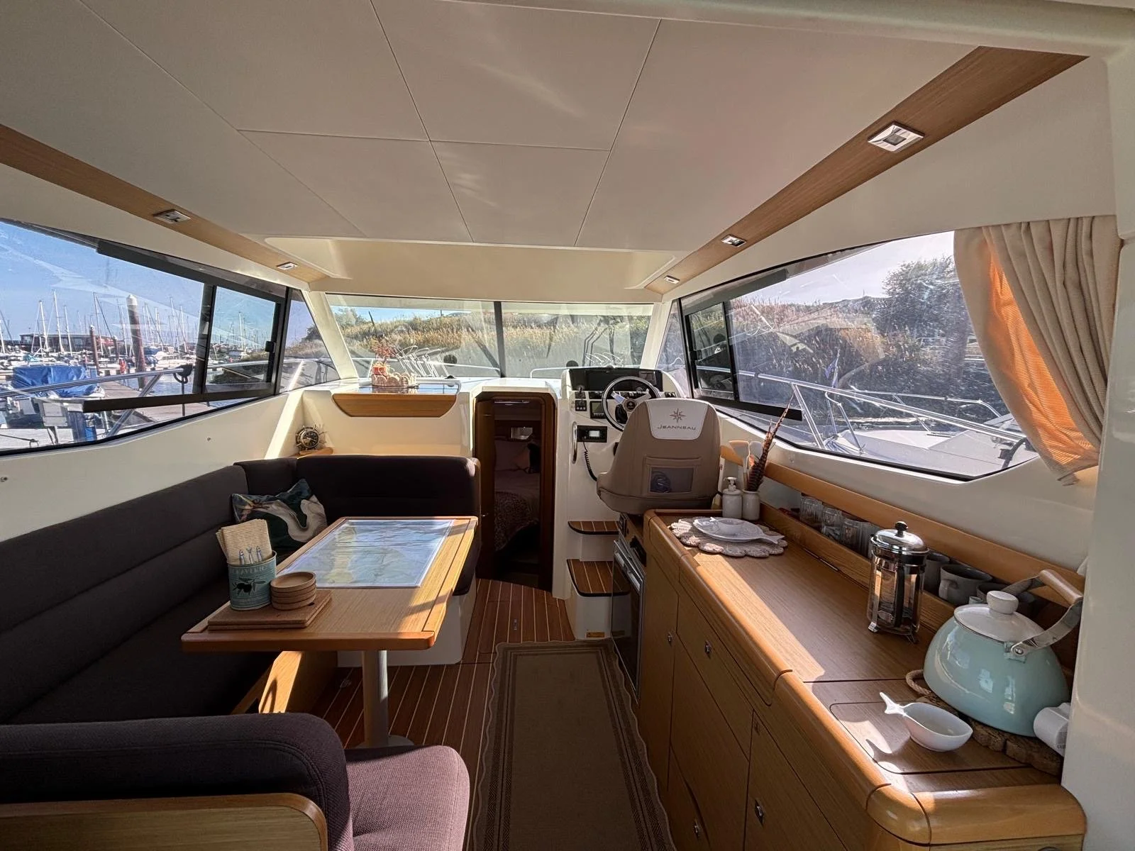 Jeanneau Merry Fisher 10 boat for sale (22).JPG