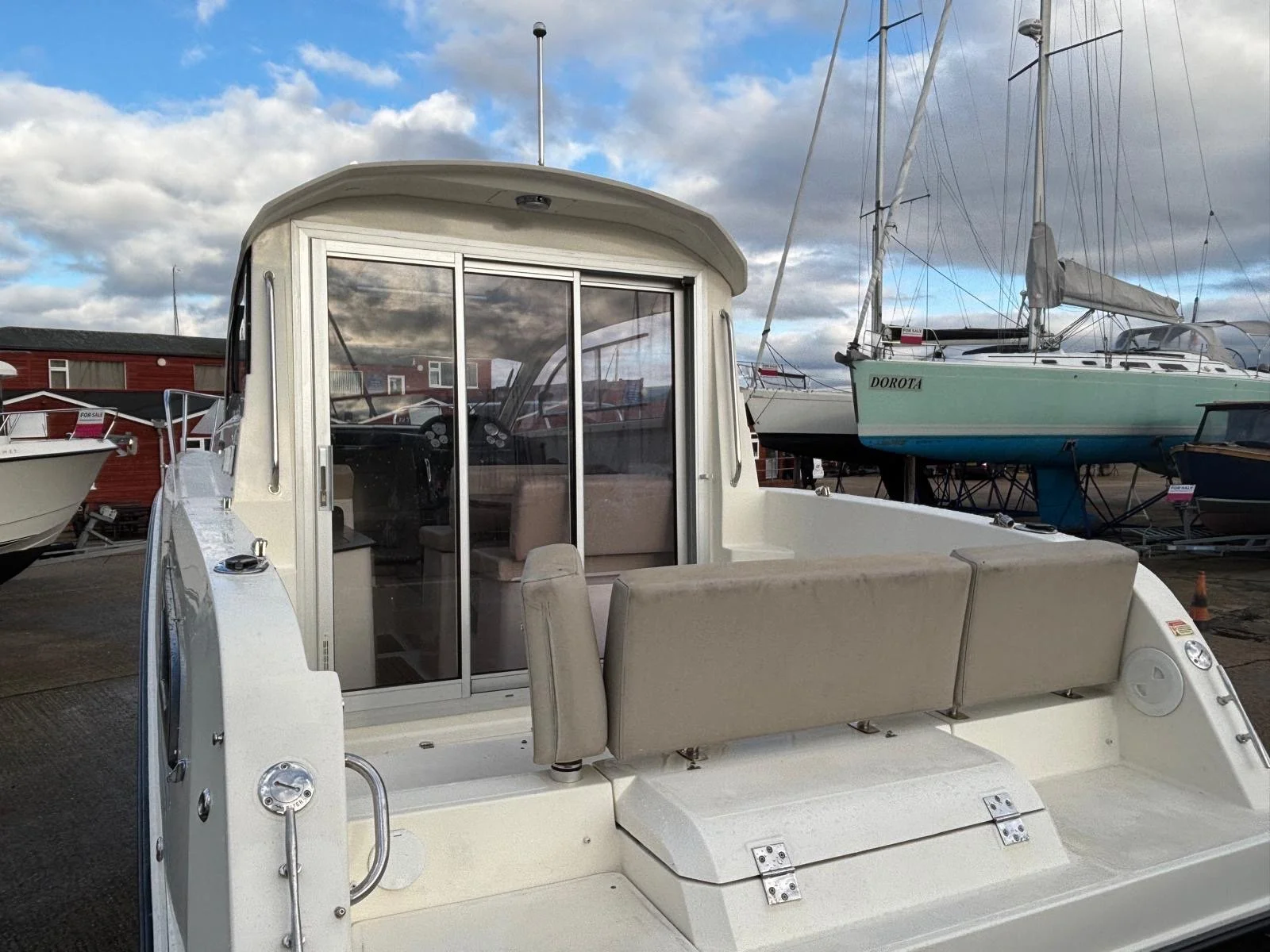 Quicksilver Activ 705, boats for sale (23).JPG