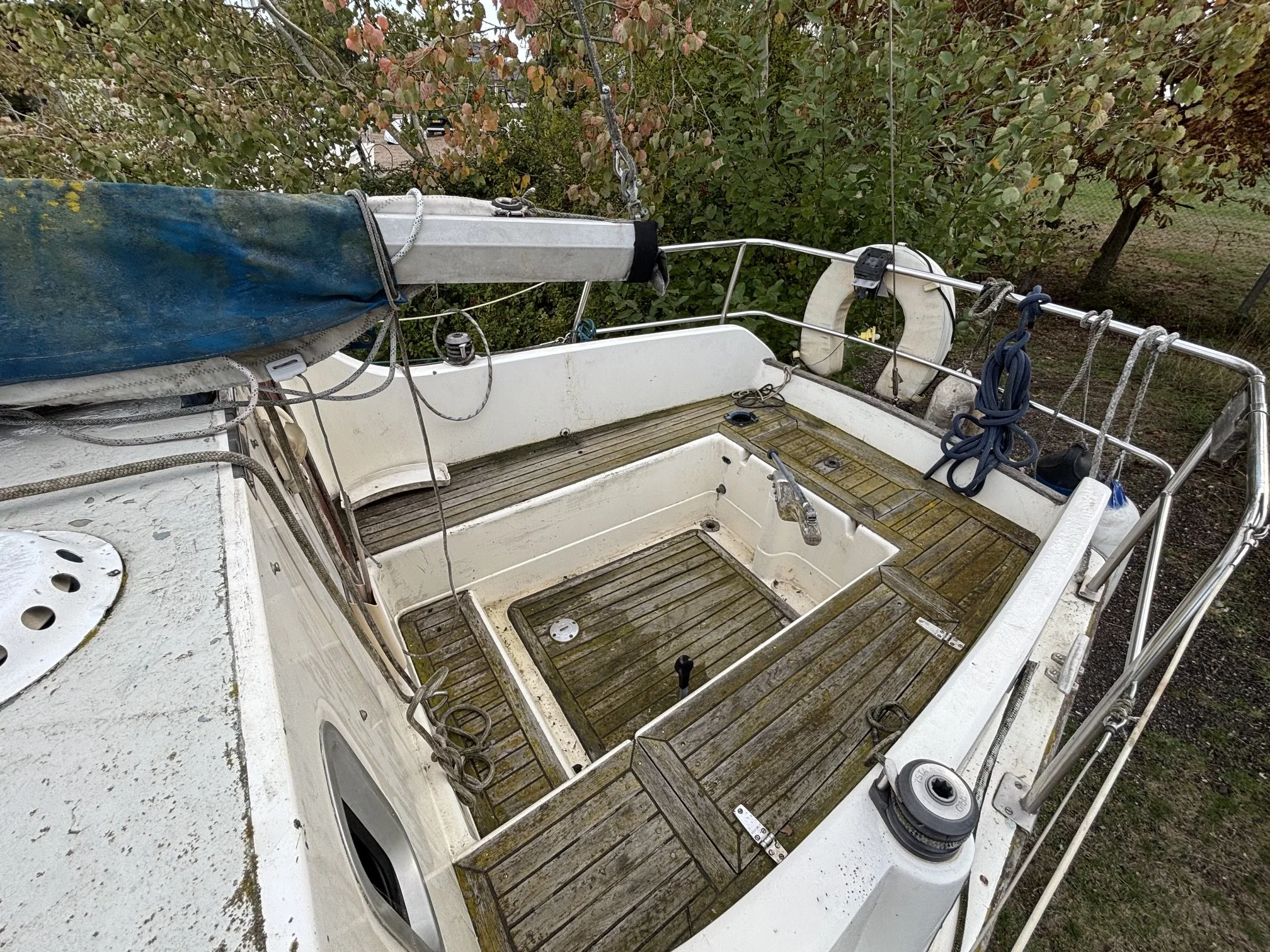 Steadfast 24, motor sailer for sale (11).jpeg
