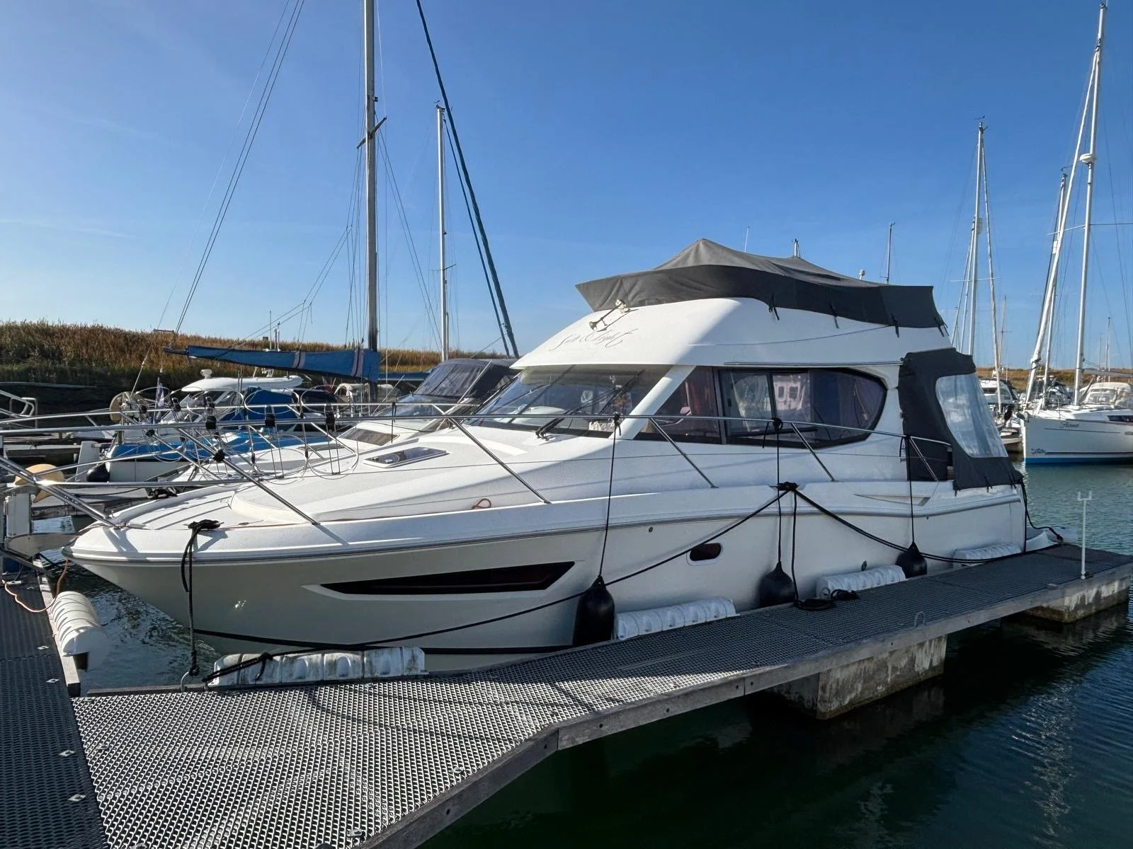 Jeanneau Merry Fisher 10 boat for sale (31).JPG