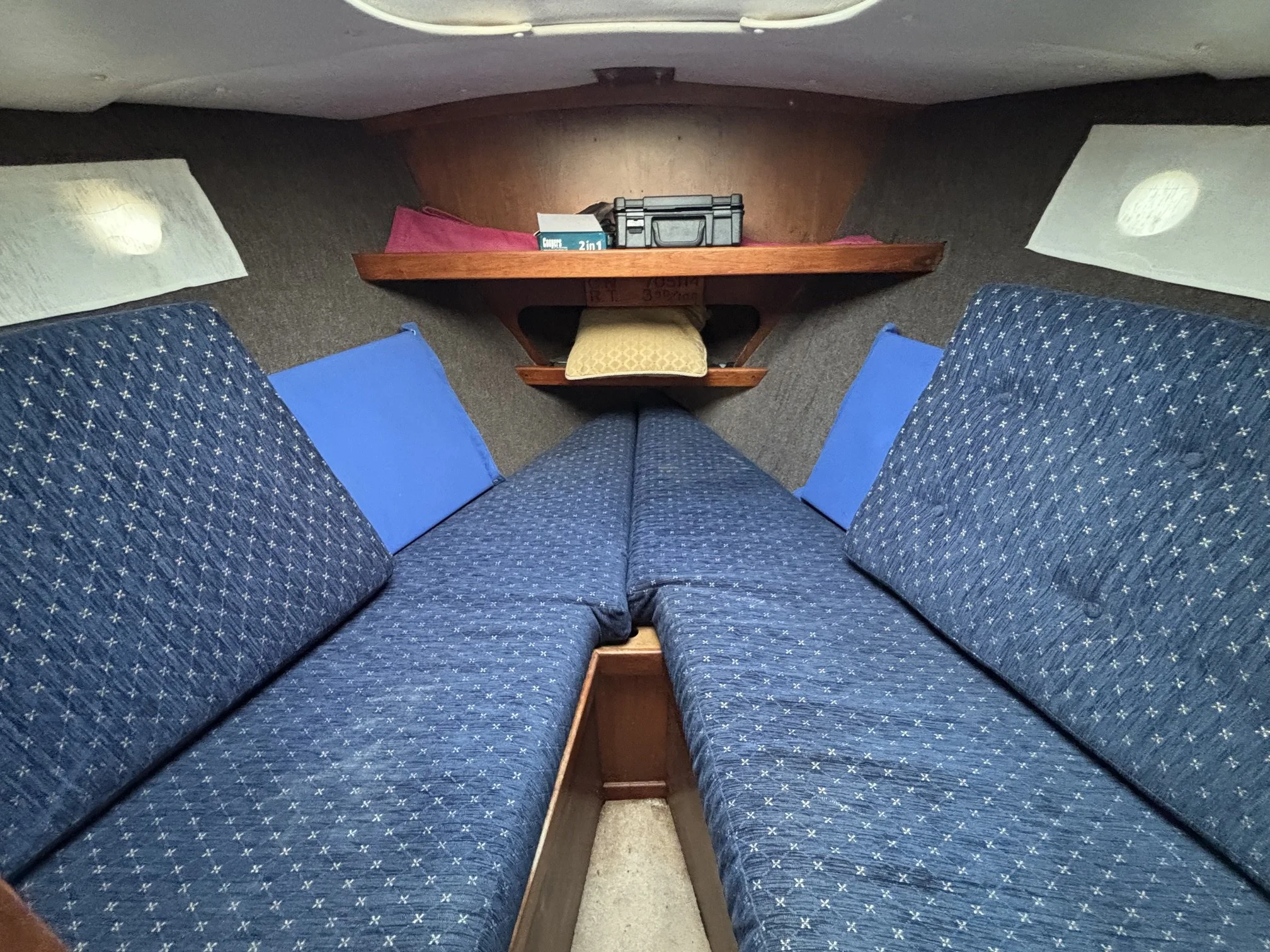 Steadfast 24, motor sailer for sale (28).jpeg