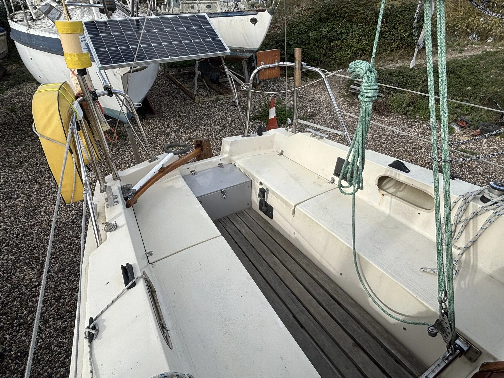 Jaguar 25 boats for sale (8).jpeg