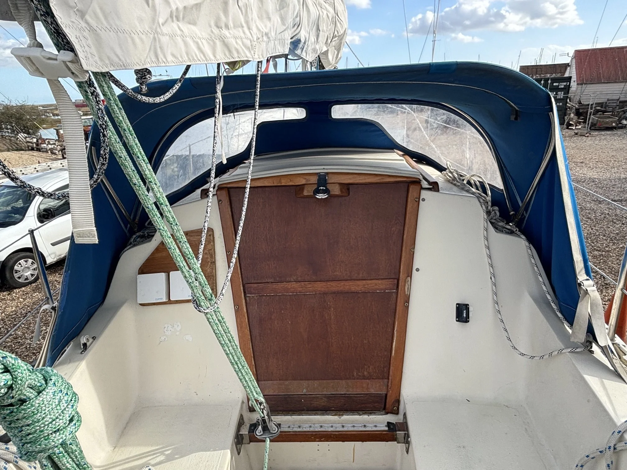 Jaguar 25 boats for sale (11).jpeg