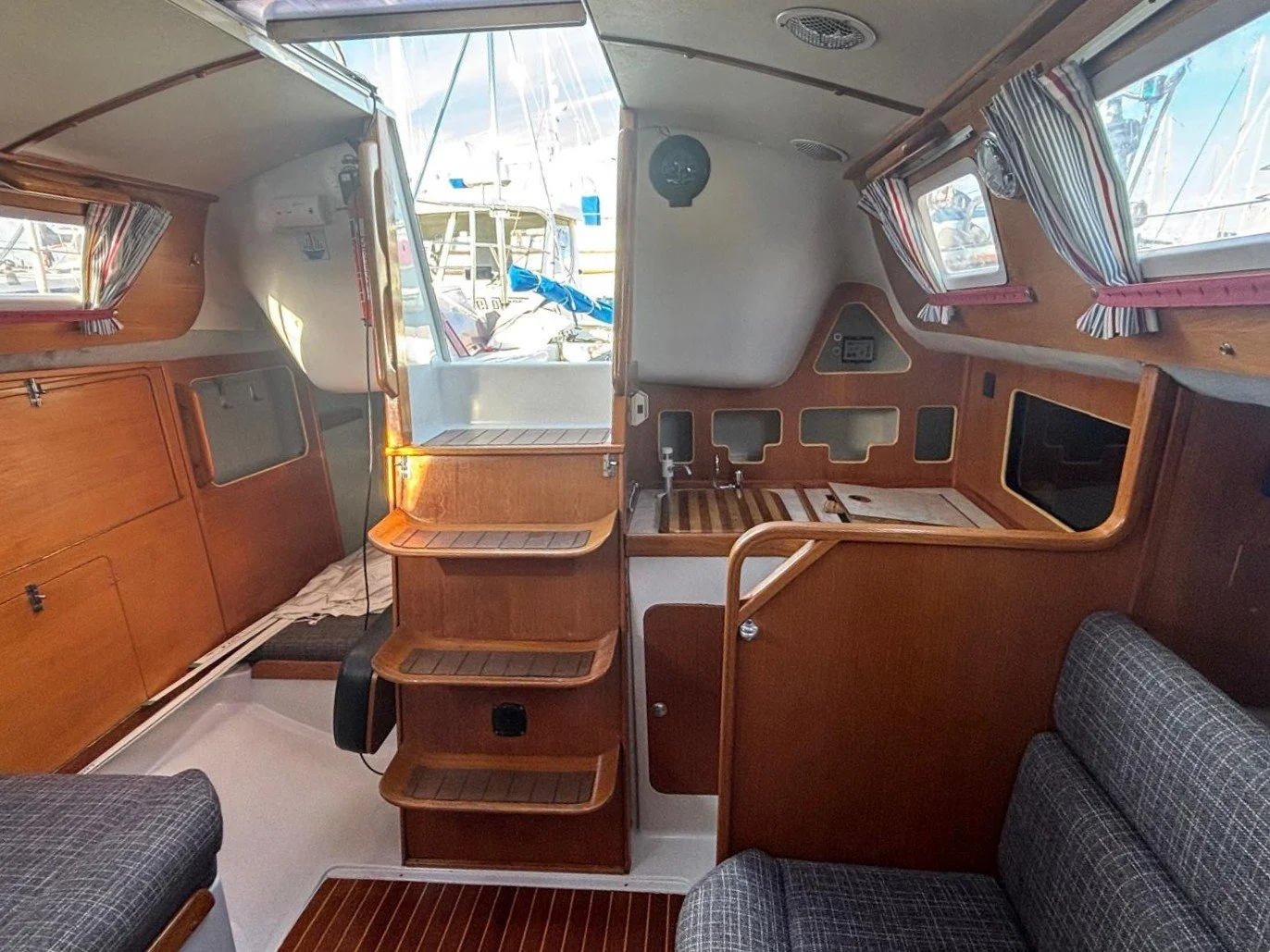 Parker 275 boats for sale (26).JPG