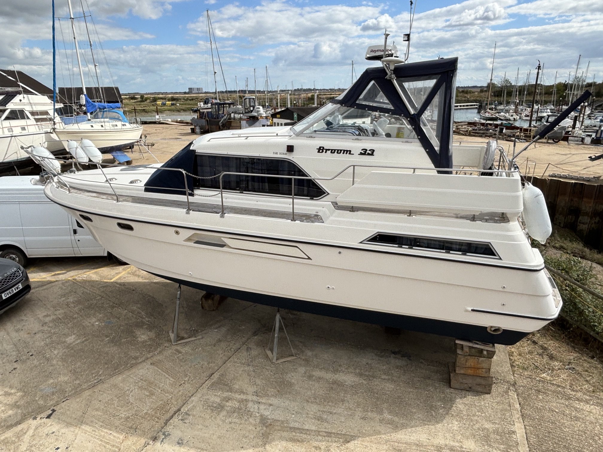 Broom 33