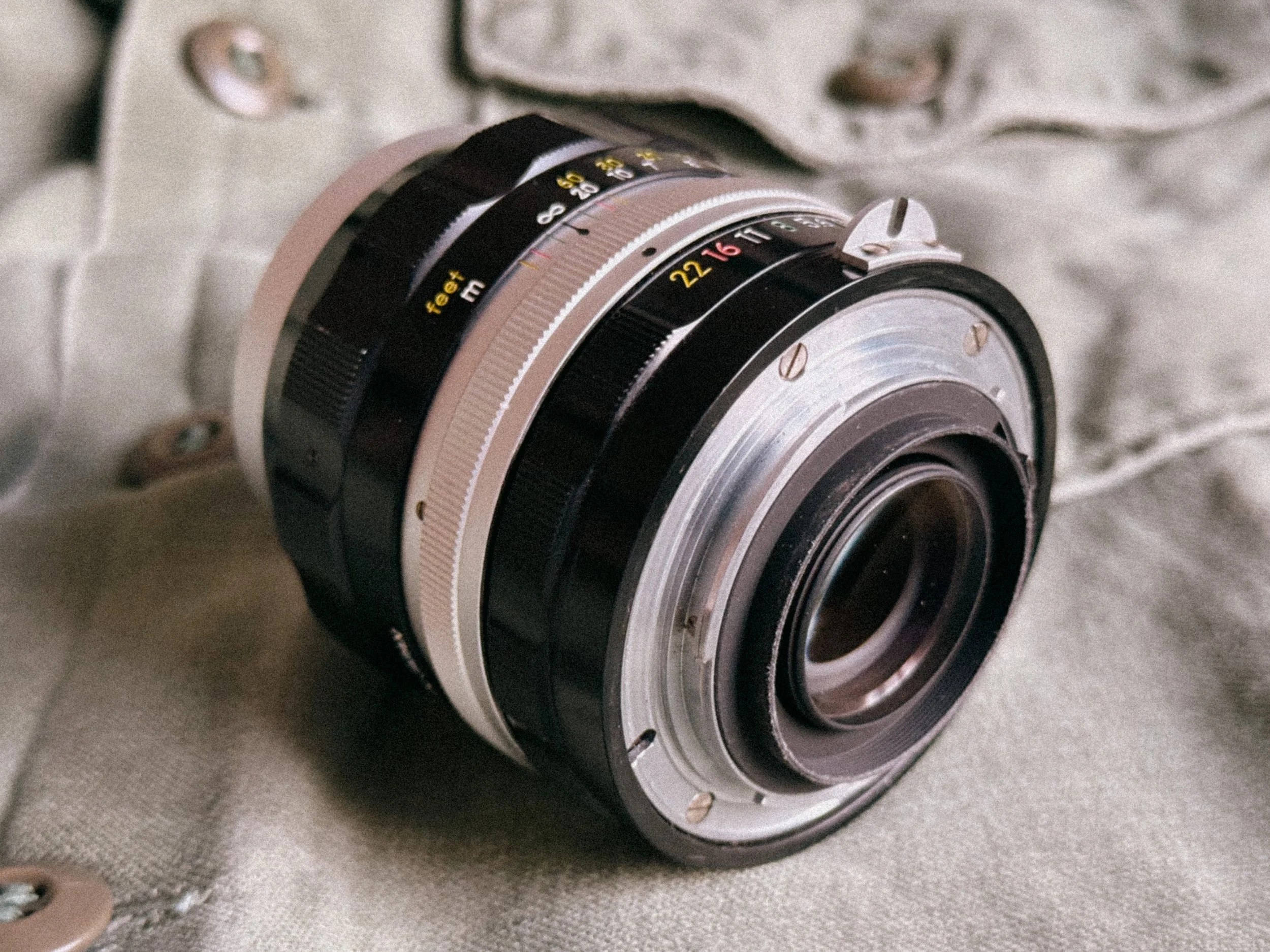 Nikkor-P 105mm F/2.5 NonAI