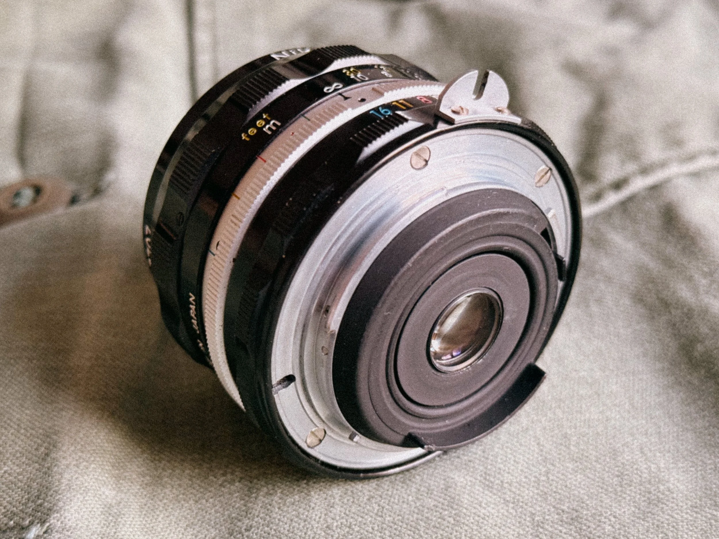 Nikkor-H 28mm F/3.5 NonAI 