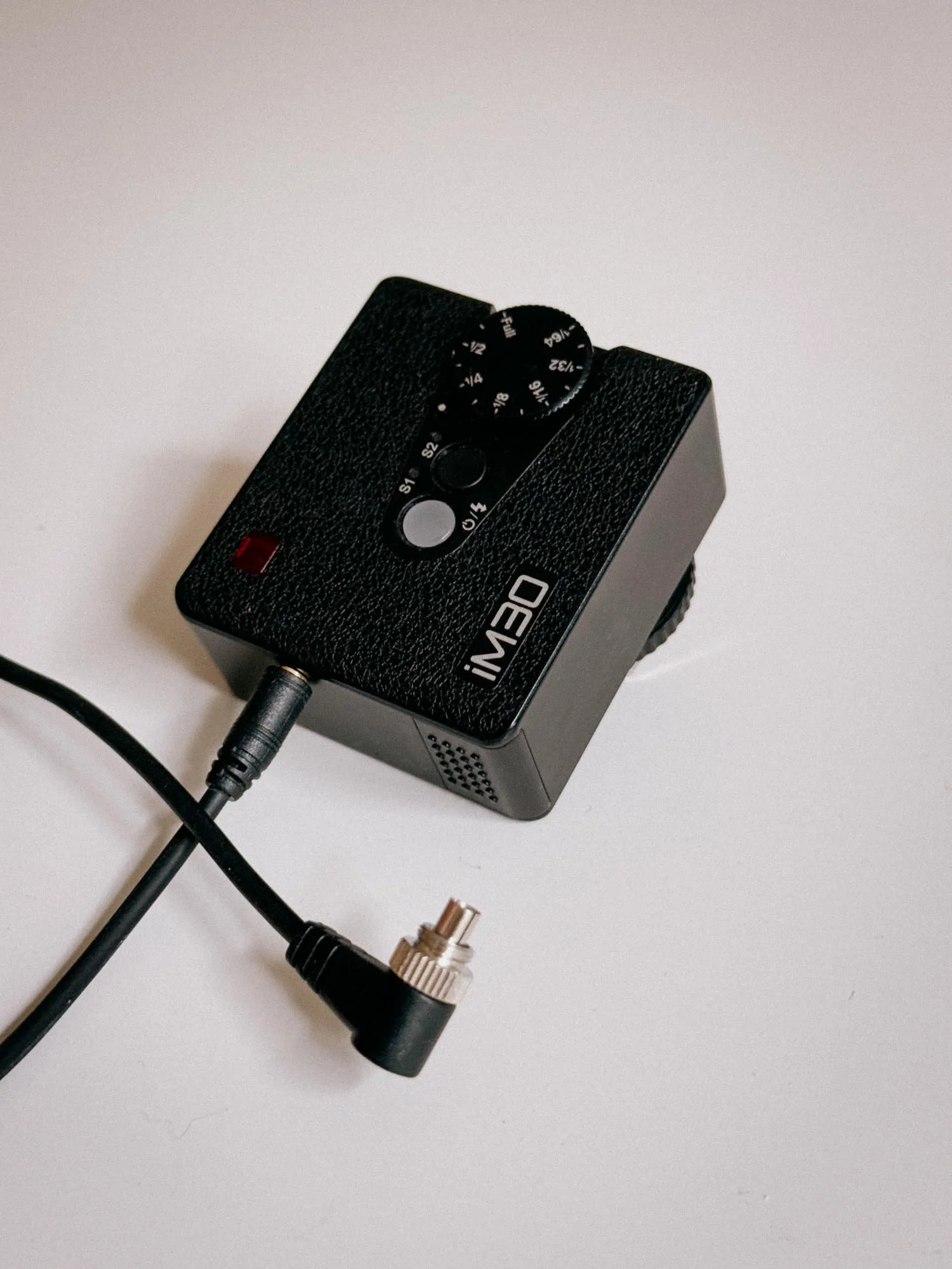 Godox IM30 with PC Sync cable