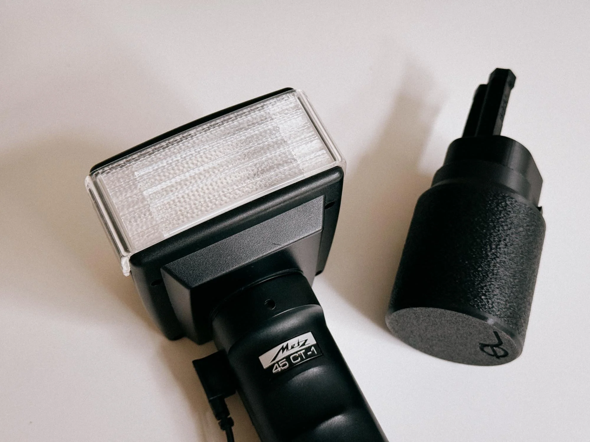 Metz 45 CT-1 Strobe With Ausgeknipst Battery Cage