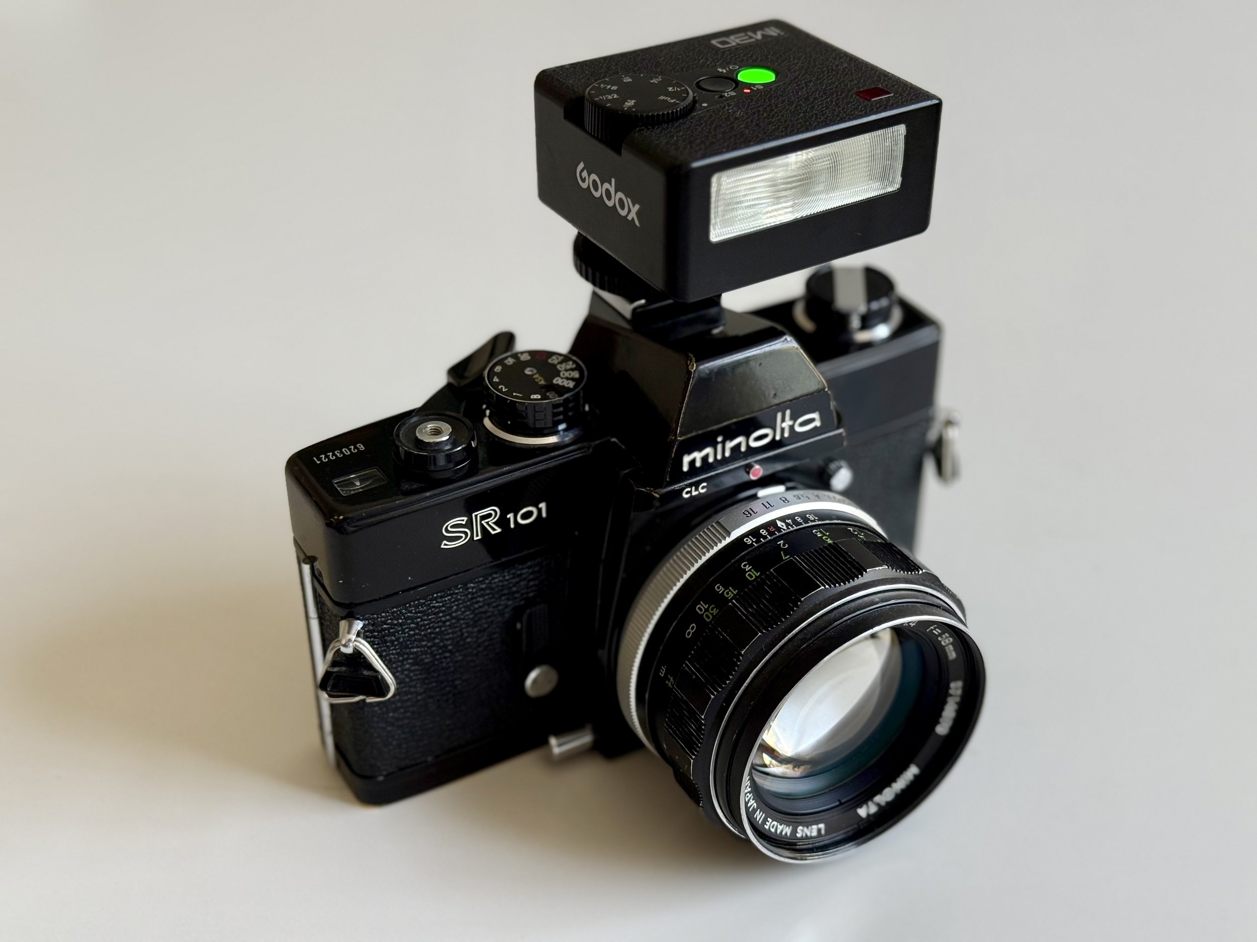 Minolta SR-101 rangefinder style setup with Godox IM30 flash and PC-sync cable