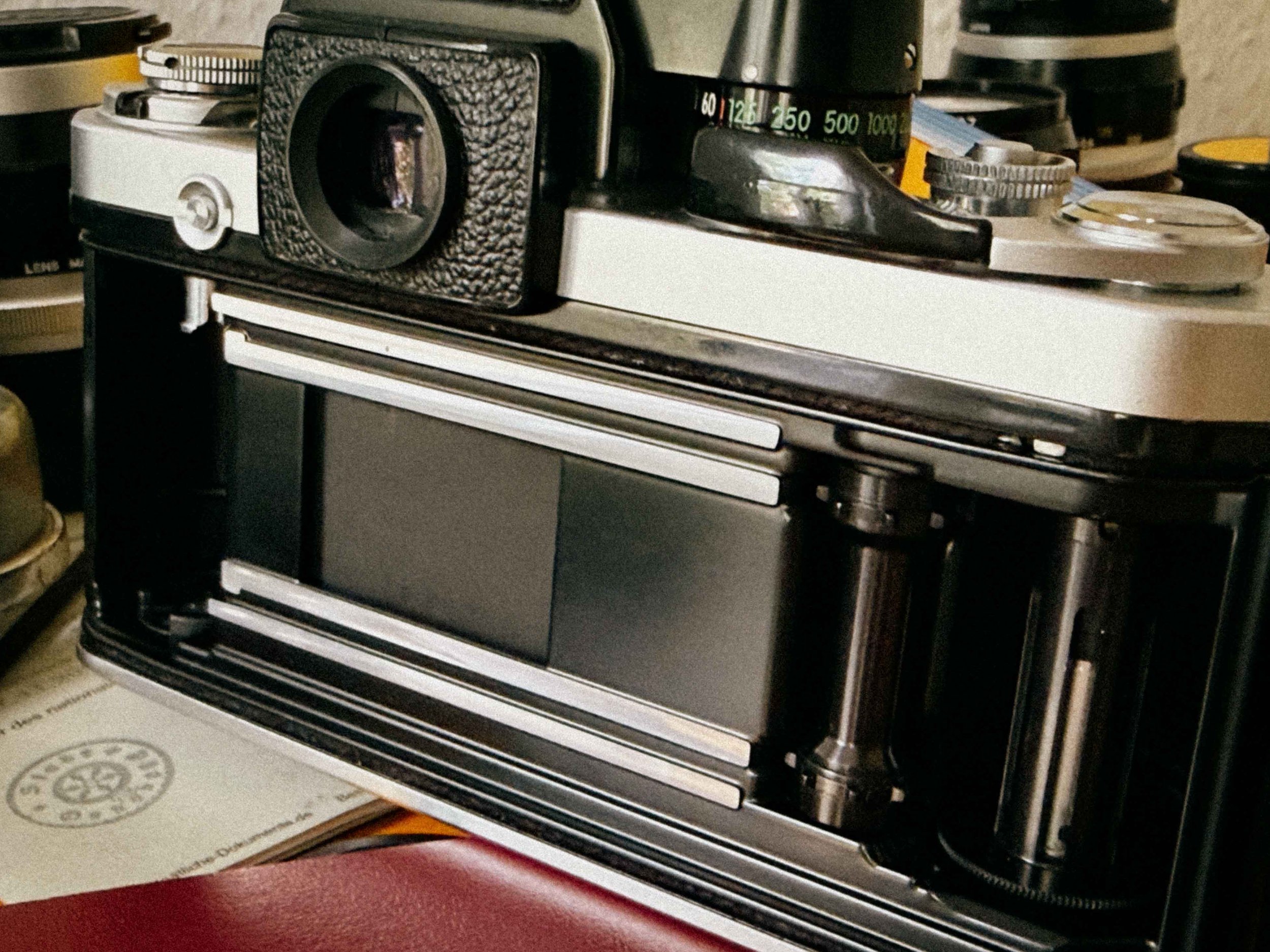 Nikon F2 Titanium shutter back open