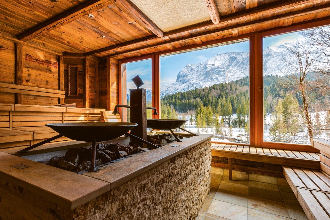 Groß (SchlossElmau_Retreat_ShantigiriSpa_Sauna__c_SchlossElmau_190322_FF_ELM).jpeg