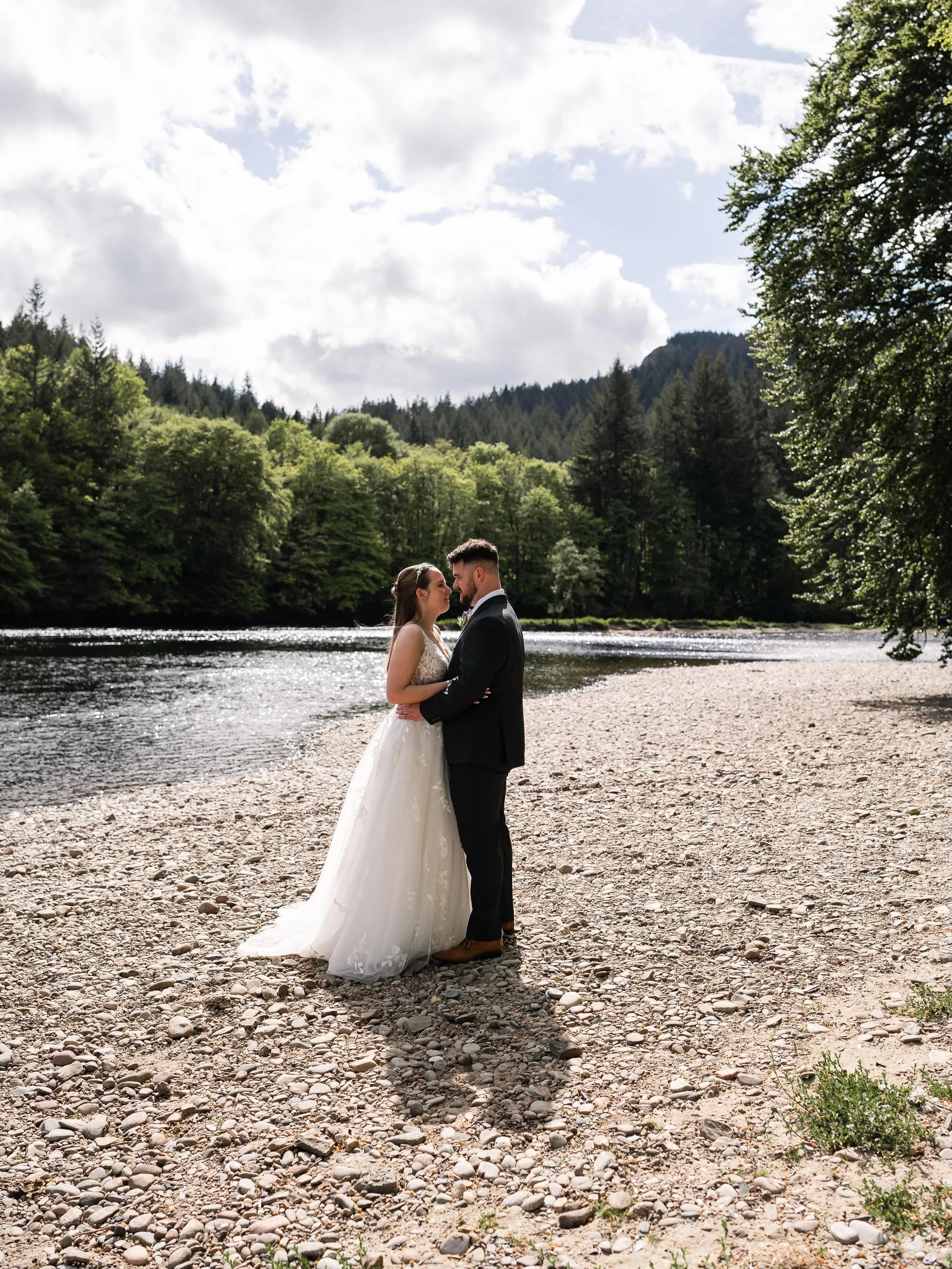 Hope and Jordan&rsquo;s wedding on Saturday was absolutely beautiful. The sun was shining and the weather was gorgeous, which made the whole day feel even more special. It was such a joyful celebration surrounded by family and friends, full of love a