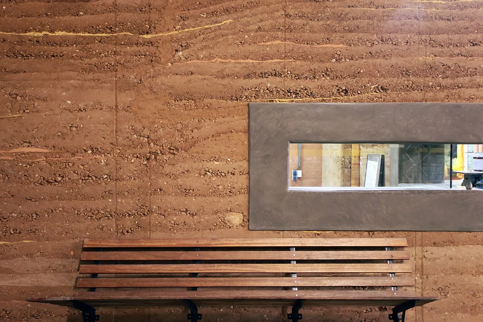 rammed earth clay build dirt build