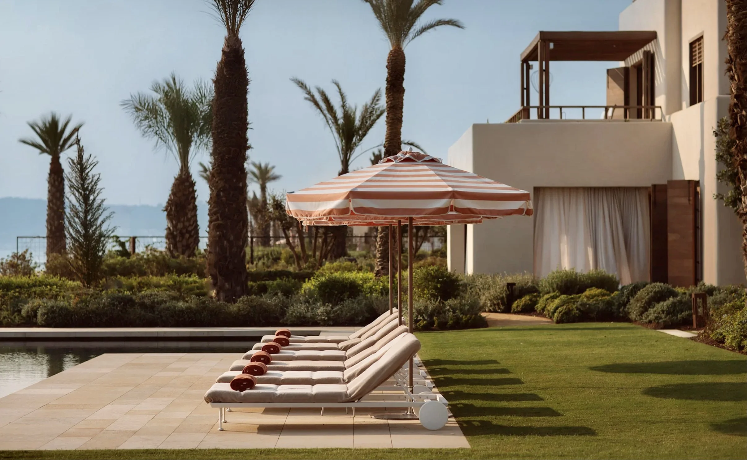 lime plaster side view