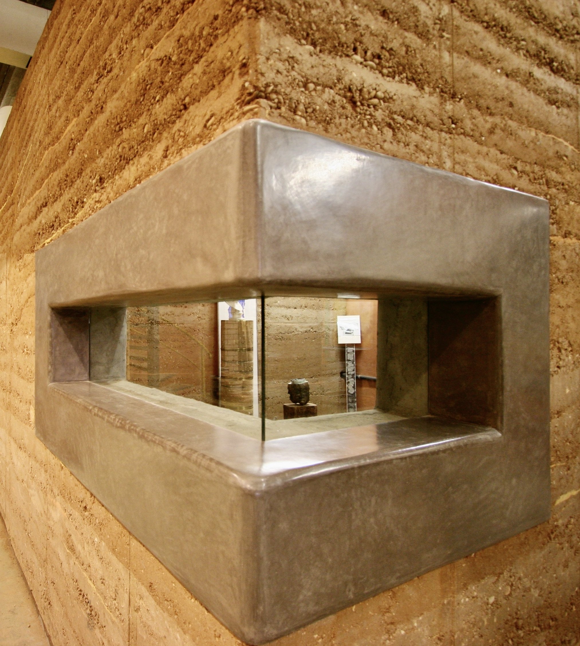 tadelakt with rammed earth