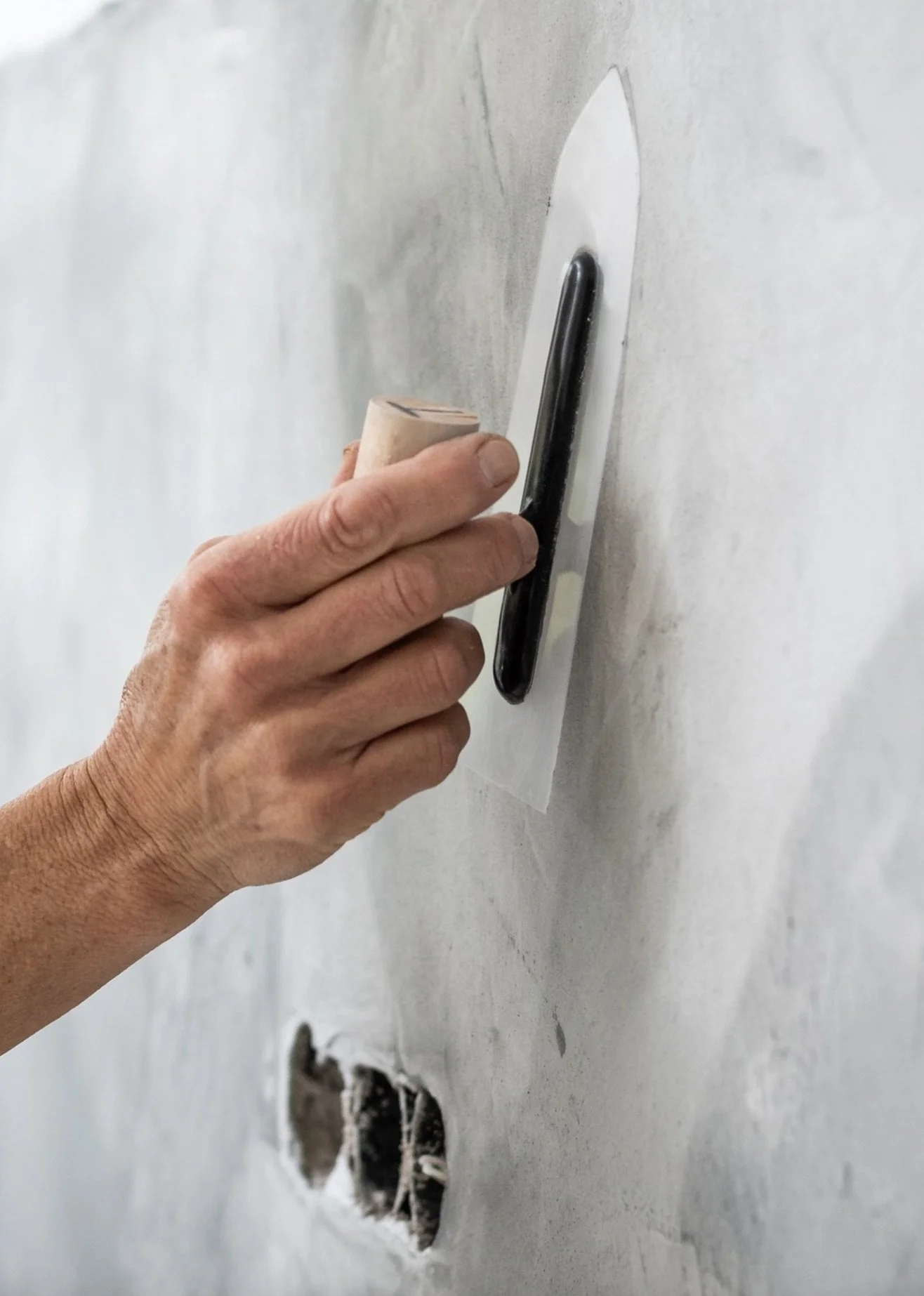 concrete look apply clay plaster BetonLook