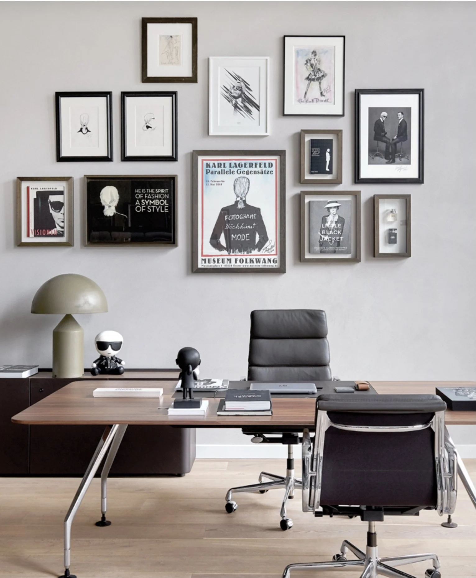 clay concrete look plaster office