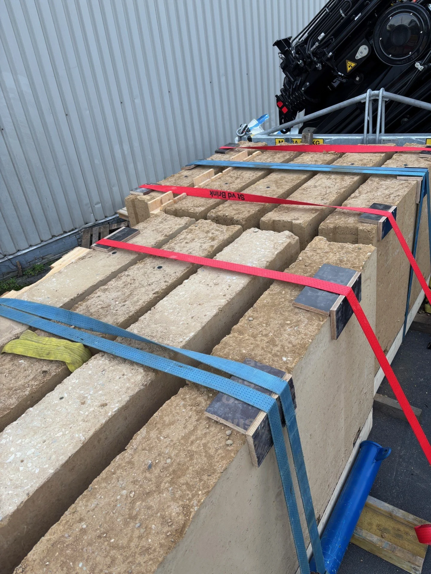 rammed earth go to the highway
