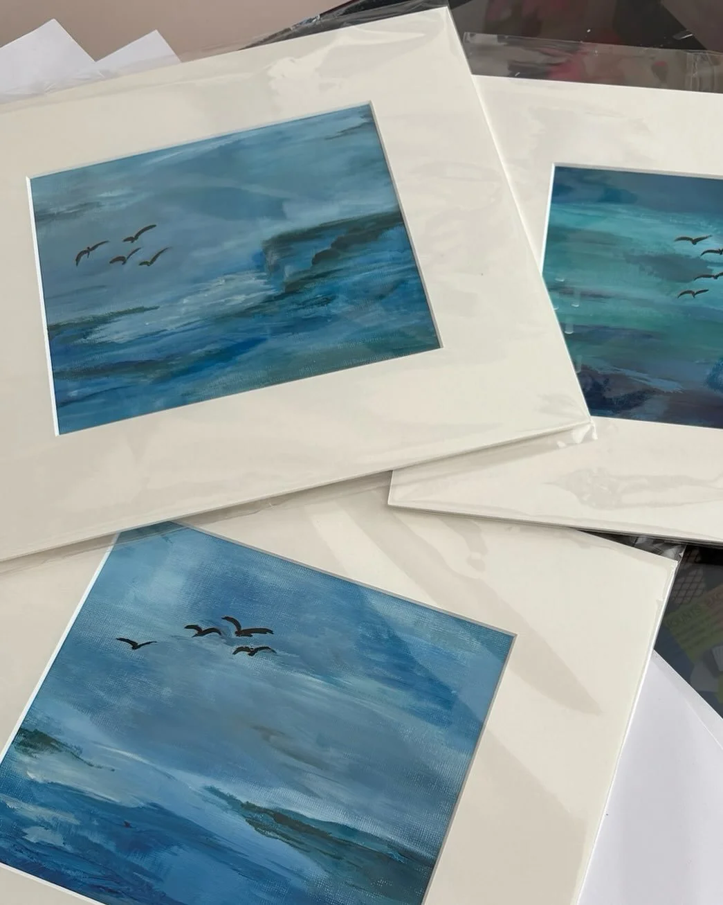 Ready to go ! Abstract landscape paintings mount included -  interested ? link in my Bio ✨Thank you 💙🤍💚

#ready #artist #acrylicabstract #available #supportartists #loveart #creative #foryou ✨