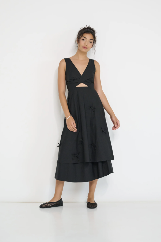ELEVATED BASICS, MADE IN MONTREAL: DORSALI