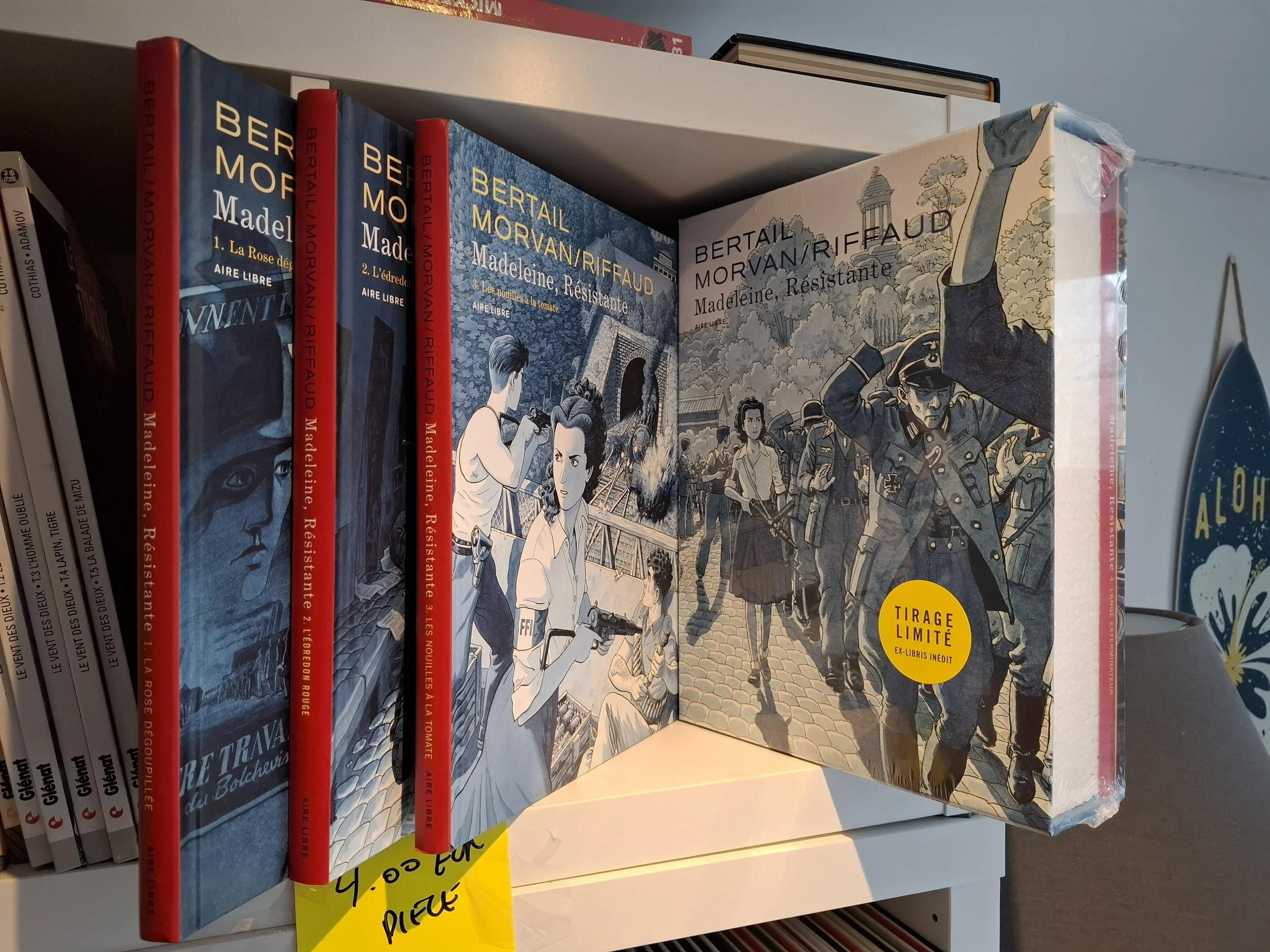 MADELEINE RESISTANTE TOMES 1 à 4 SERIE COMPLETE + COFFRET NEUF