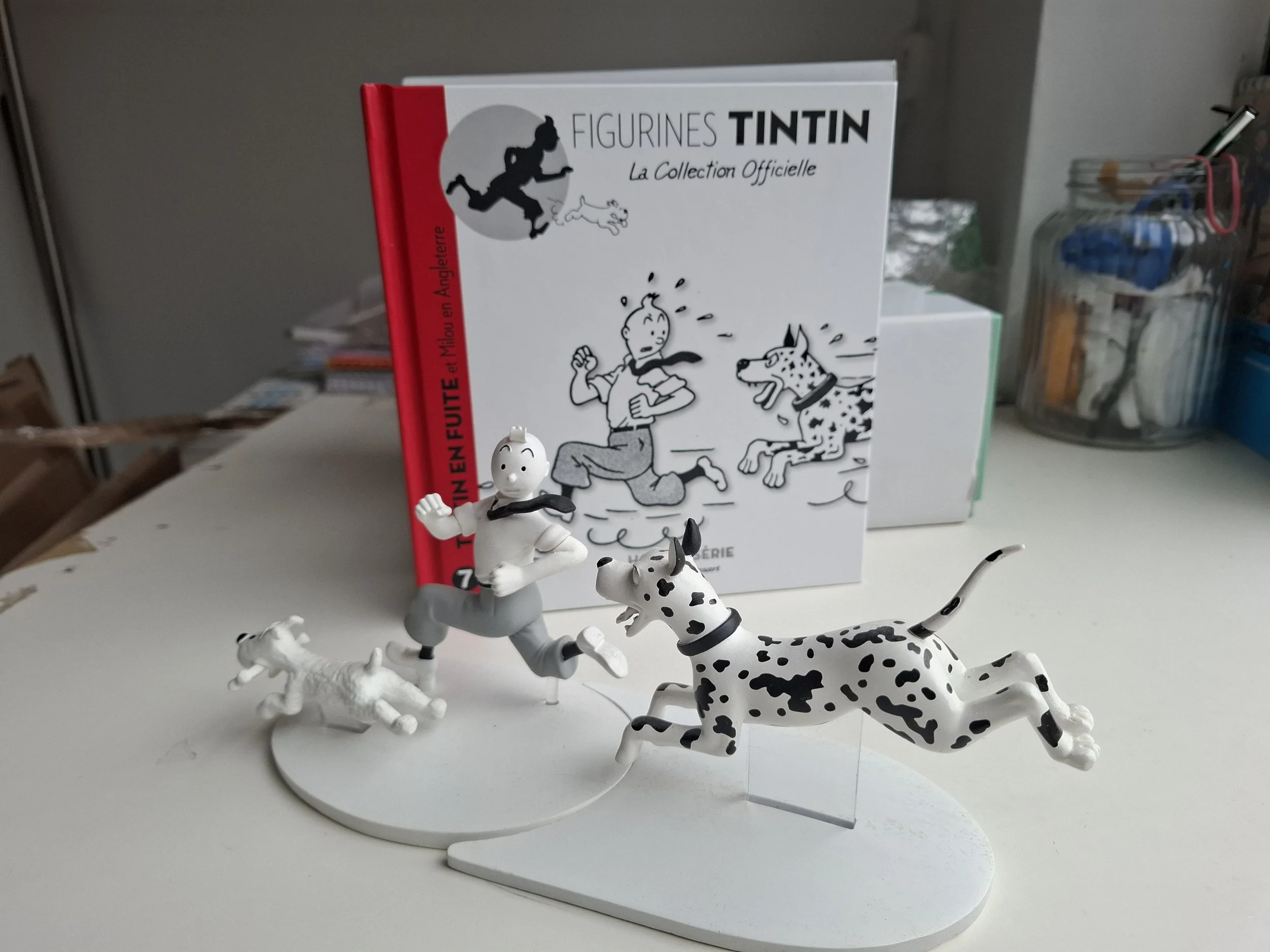COLLECTION TINTIN NOIR ET BLANC N°7 "DANOIR POURSUIT TINTIN + LIVRET