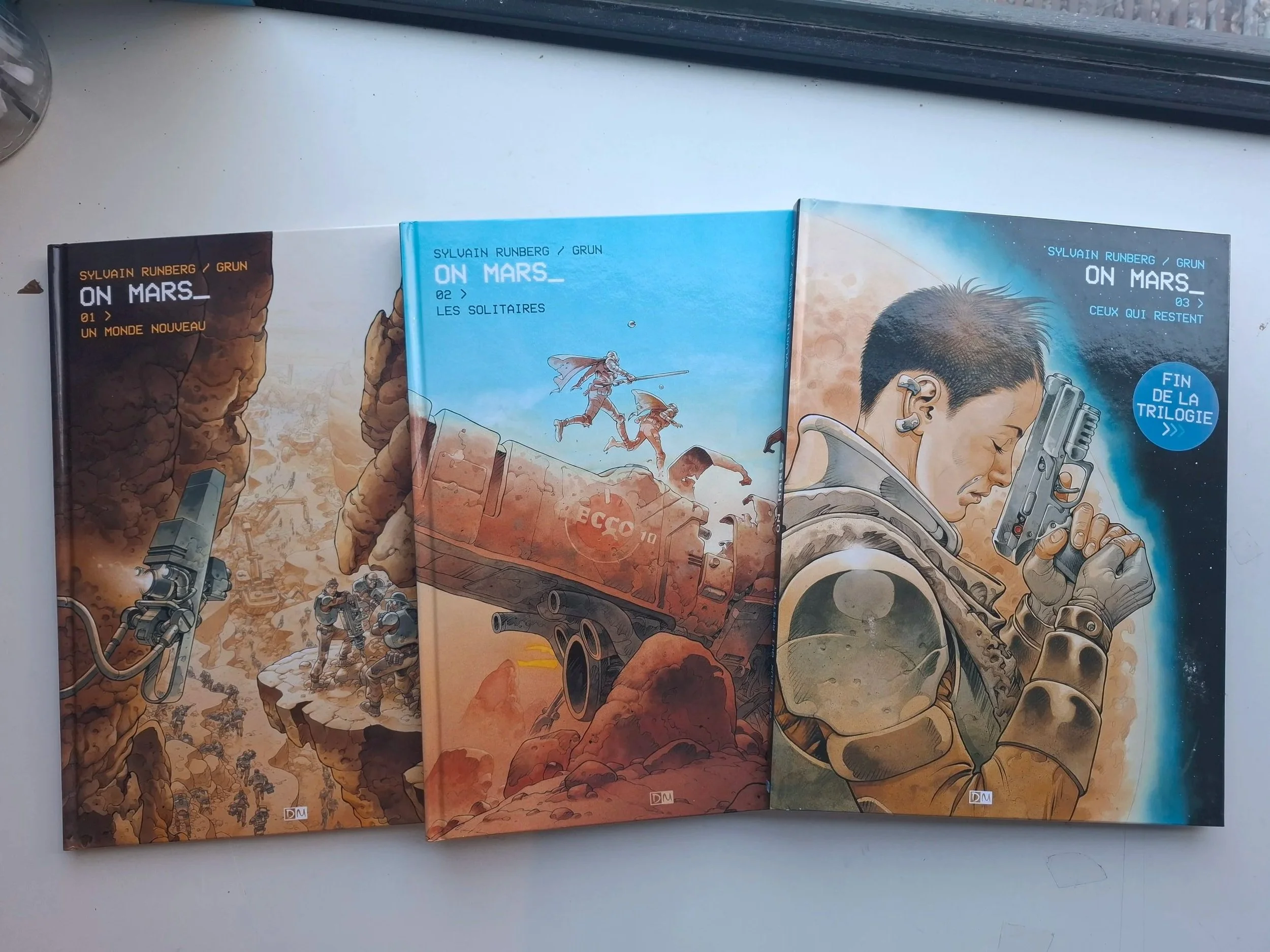 ON MARS_ TOMES 1 à 3 SERIE COMPLETE TOUS EO + DOSSIERS