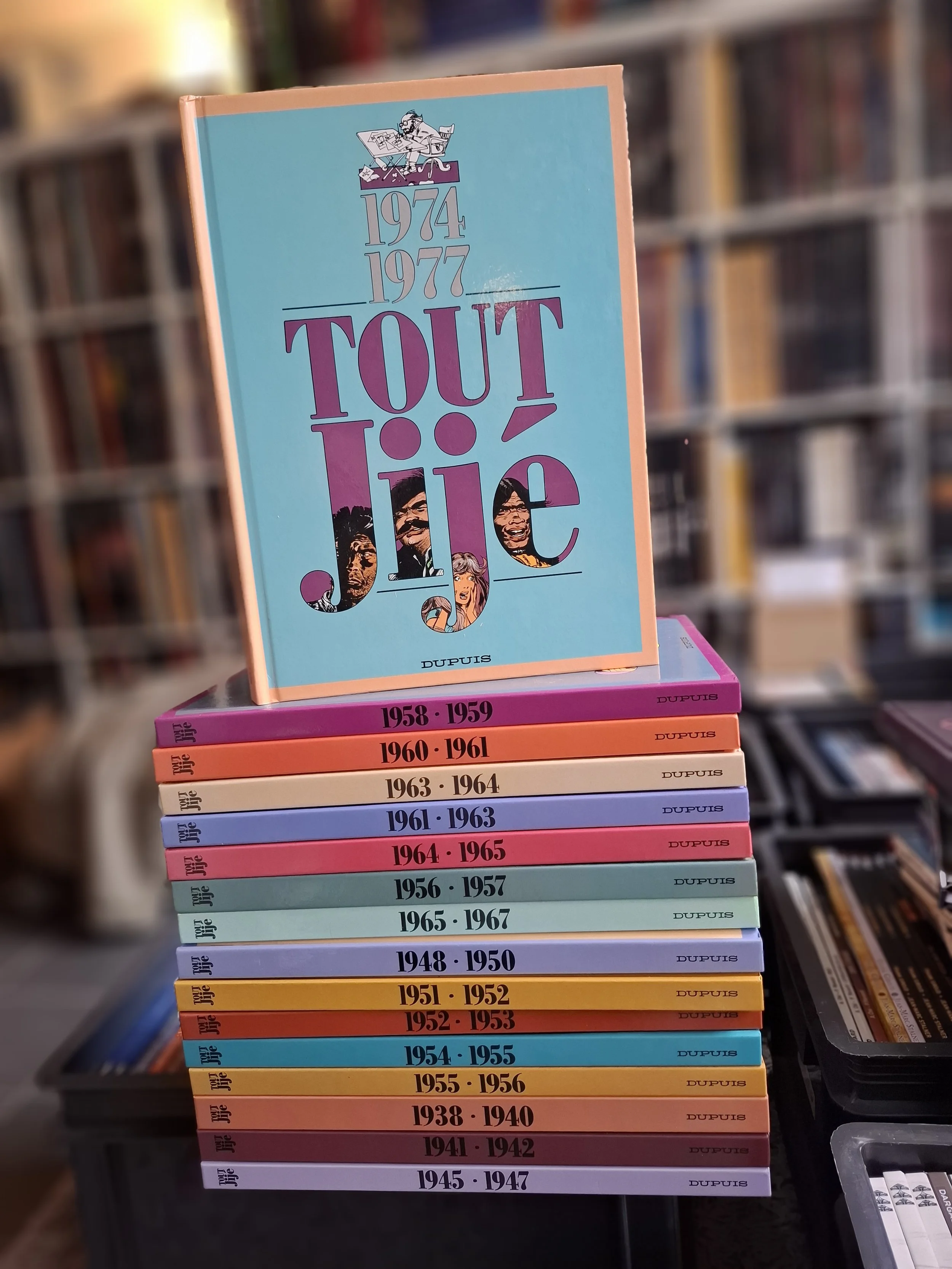 COLLECTION "TOUT JIJé" ENSEMBLE DE 16 VOLUMES TBE