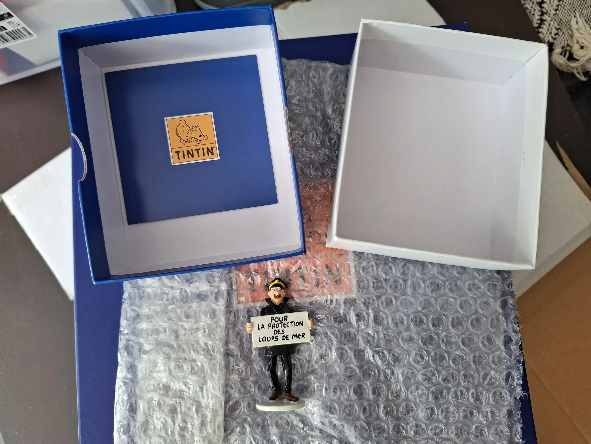 PIXI MOULINSART TINTIN "CARTE DE VOEUX 1972 CAPITAINE CHESTRER" B+C