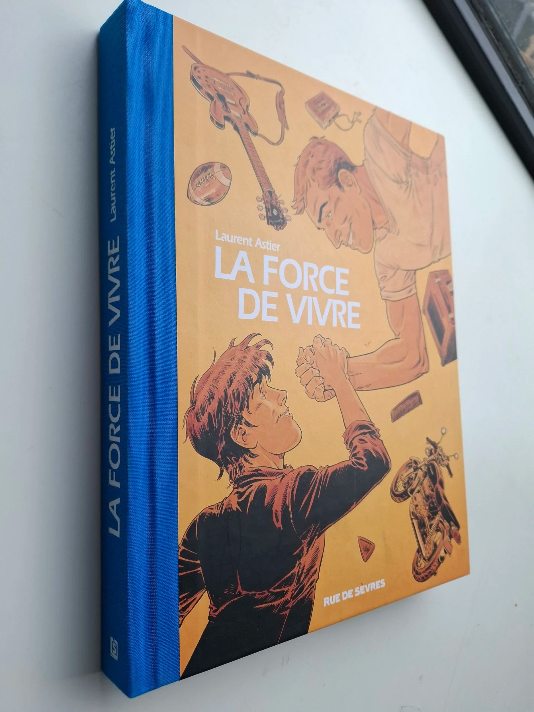 LA FORCE DE VIVRE ASTIER DOS TOILE EO 2025