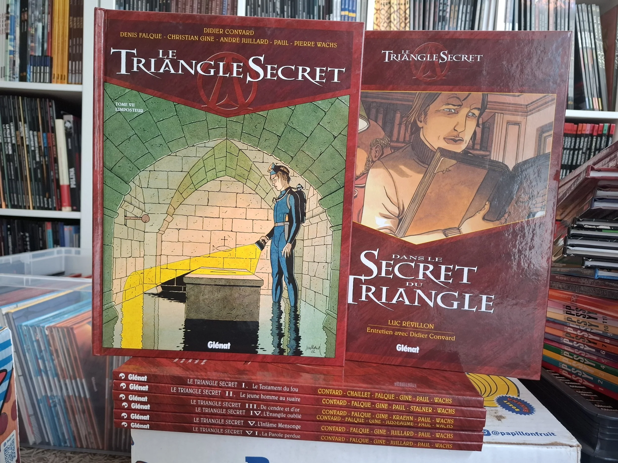 LE TRIANGLE SECRET TOMES 1 à 7 SERIE COMPLETE + HORS SERIE
