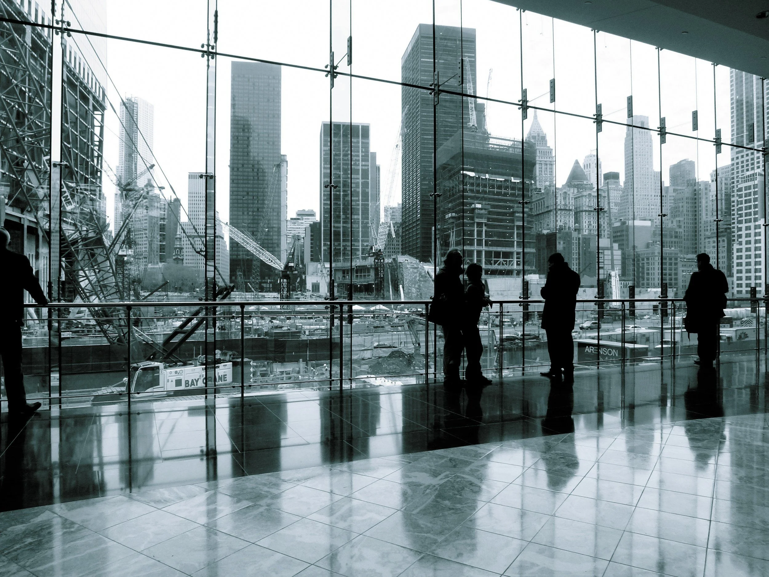 Autorización de residencia por traslado intraempresarial: cómo trasladar personal desde tu grupo empresarial internacional a España