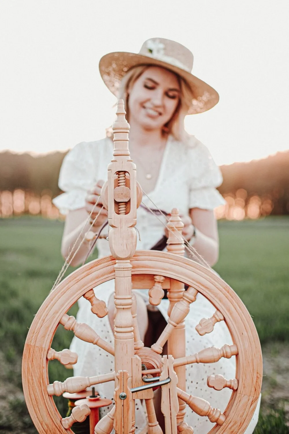 Discover Kromski Minstrel Spinning Wheel — The Emerald Ewe