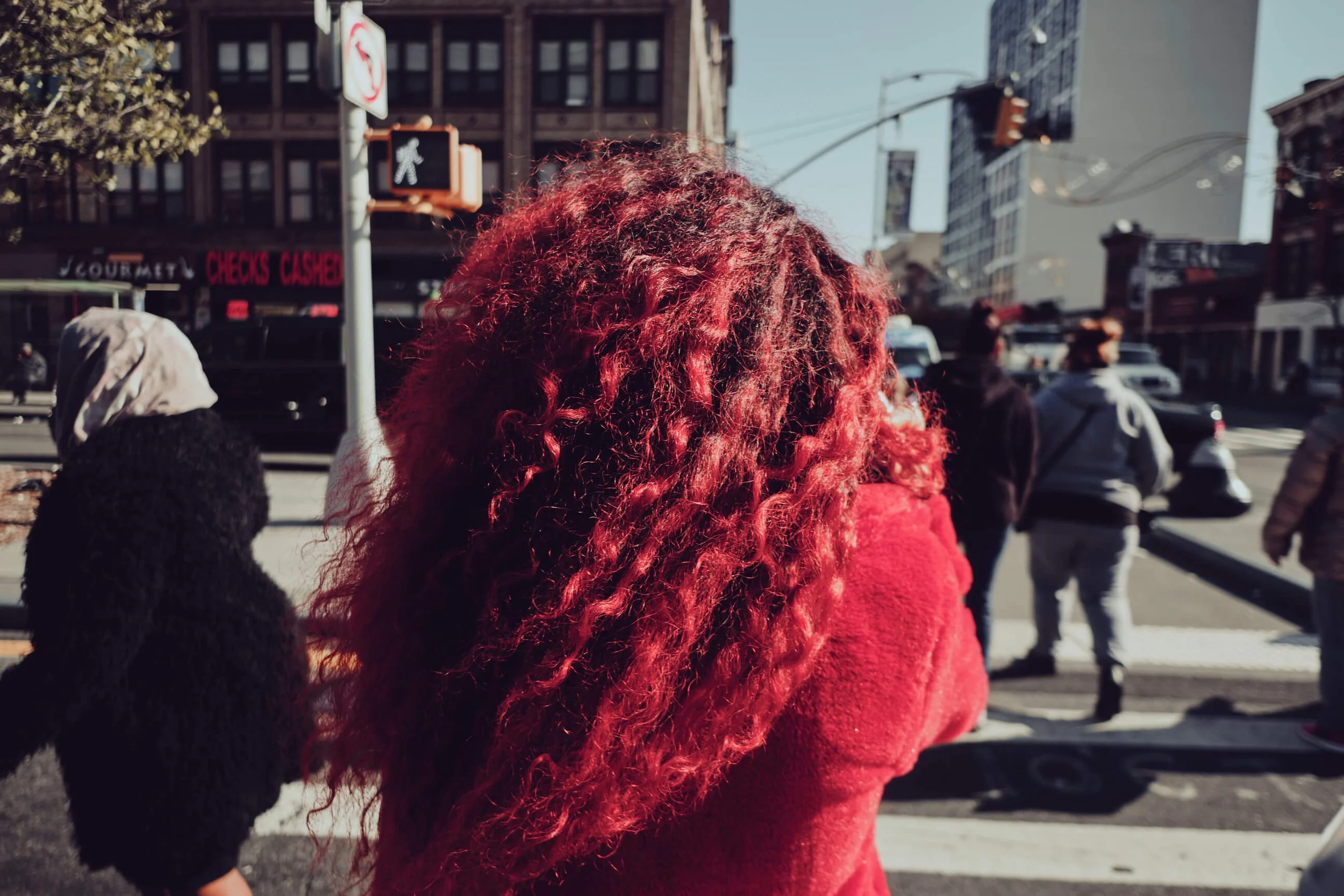mimo-street-candid-cover-harlem-new-york-XPRO0407-2019-11-06-f2.8-iso200-1-1000 s-16 mm.jpg
