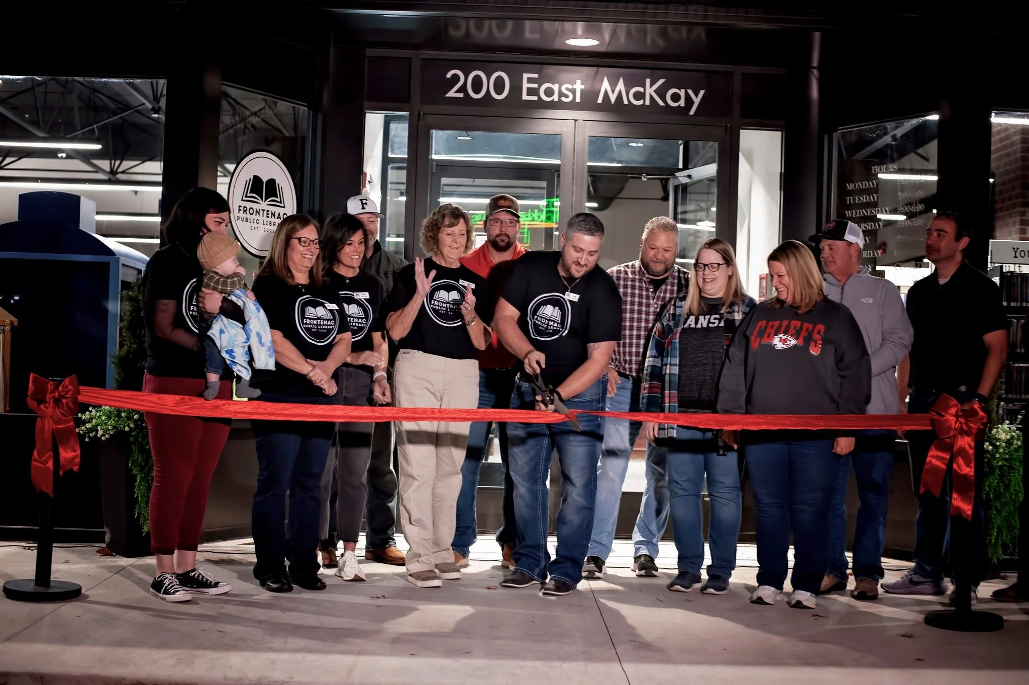 ribbon cutting.jpg
