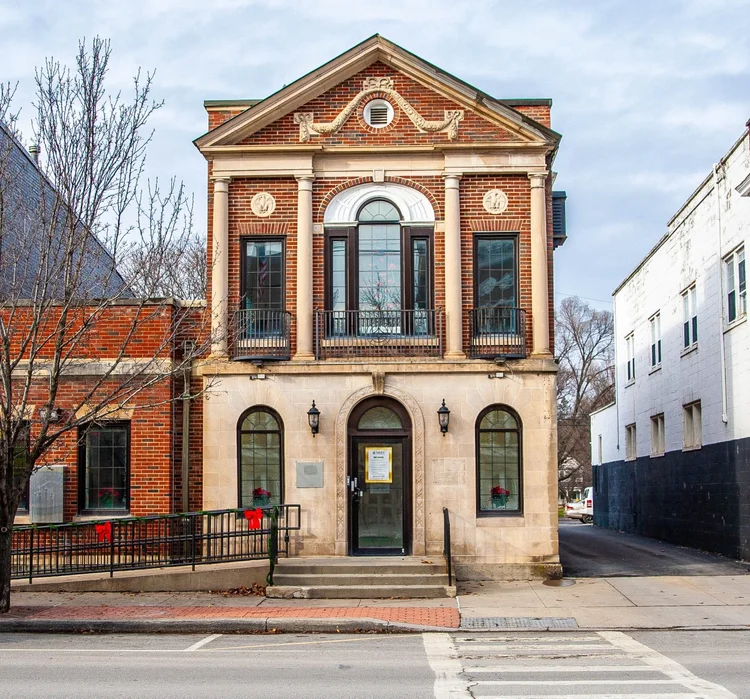 287 Main