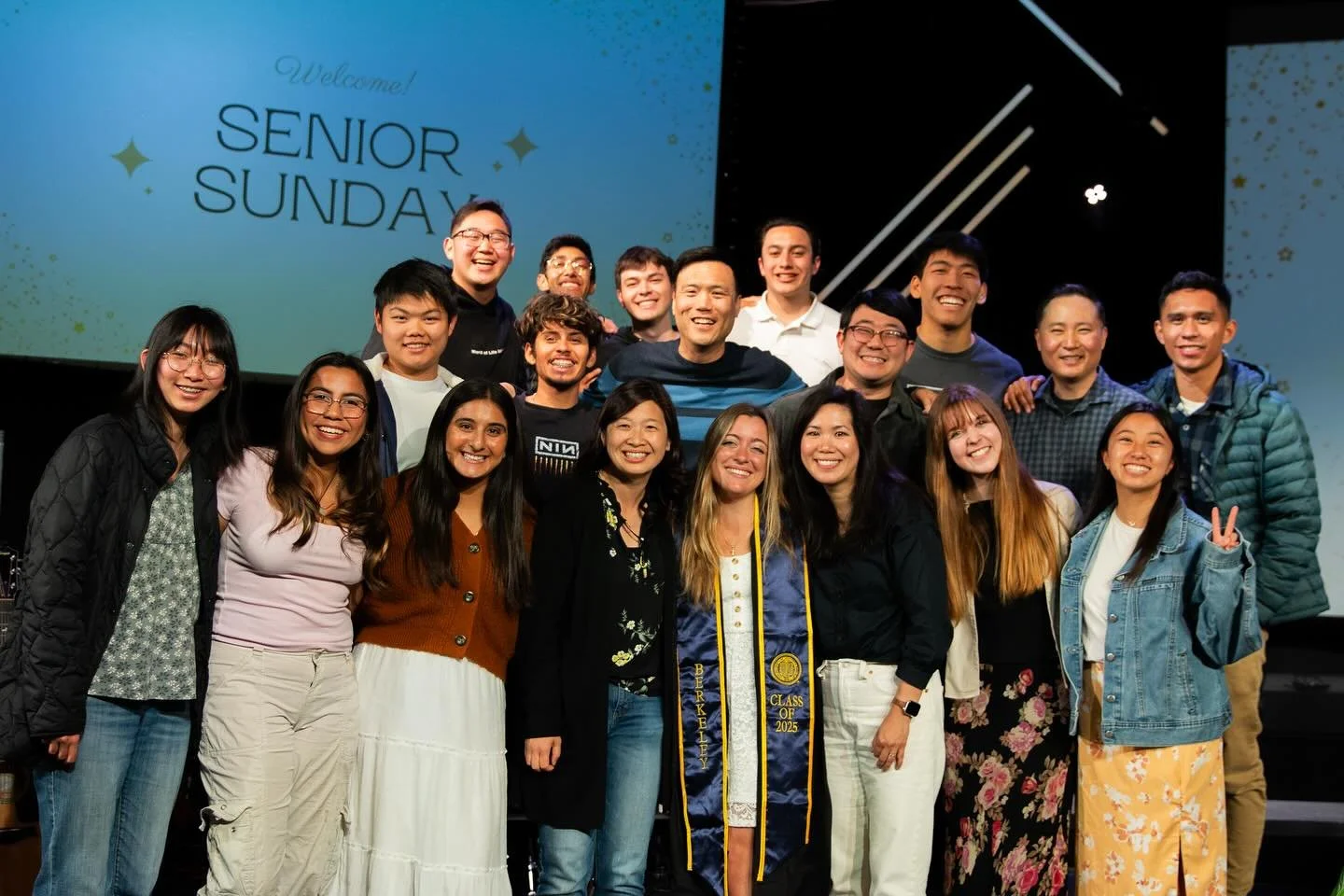 Sunday worship service but senior edition 🎓

#actscollegechurch #sws #church