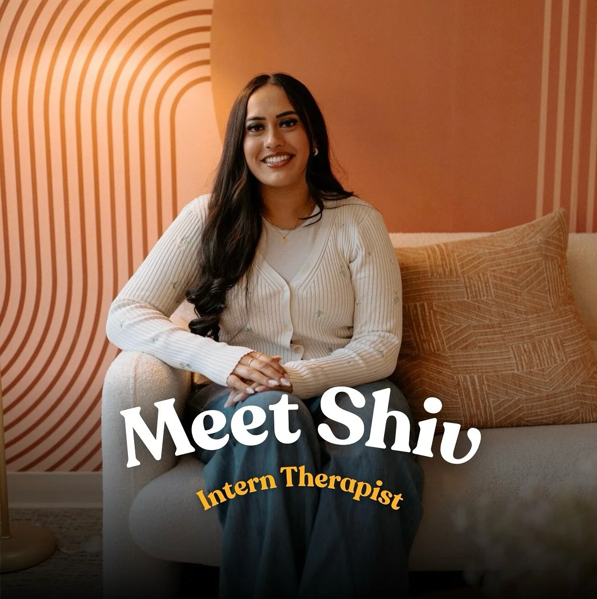 Meet SHIVLEEN ✨ Our wonderful Intern Therapist &amp; MSW Student 🛋️🧡 She&rsquo;s now accepting clients FOR REDUCED COST/ MORE AFFORDABLE THERAPY in Calgary, AB 🇨🇦

Shiv works with individuals (12+) &amp; families. She specializes in working with 