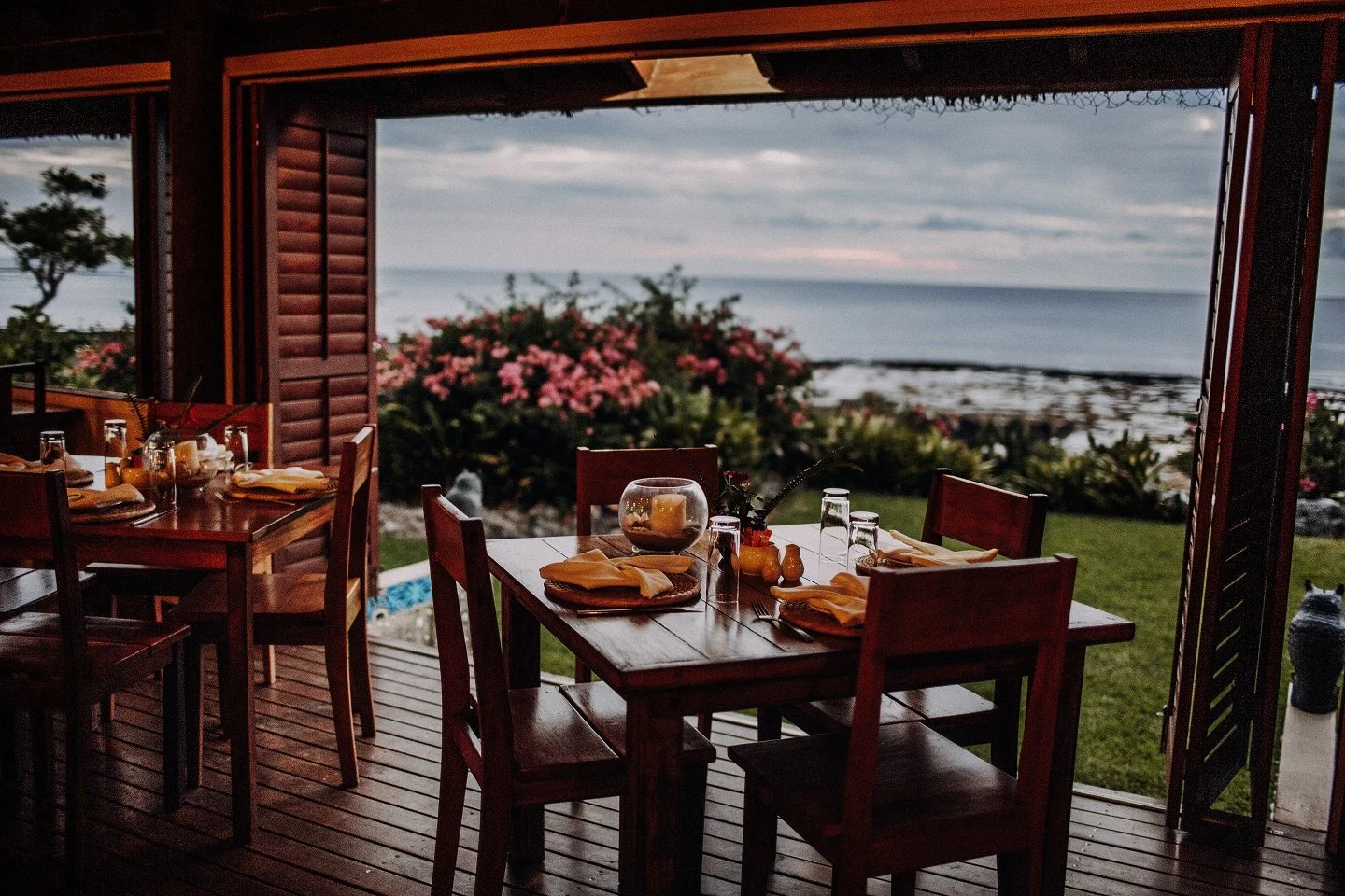 Restaurant evening-1.jpg